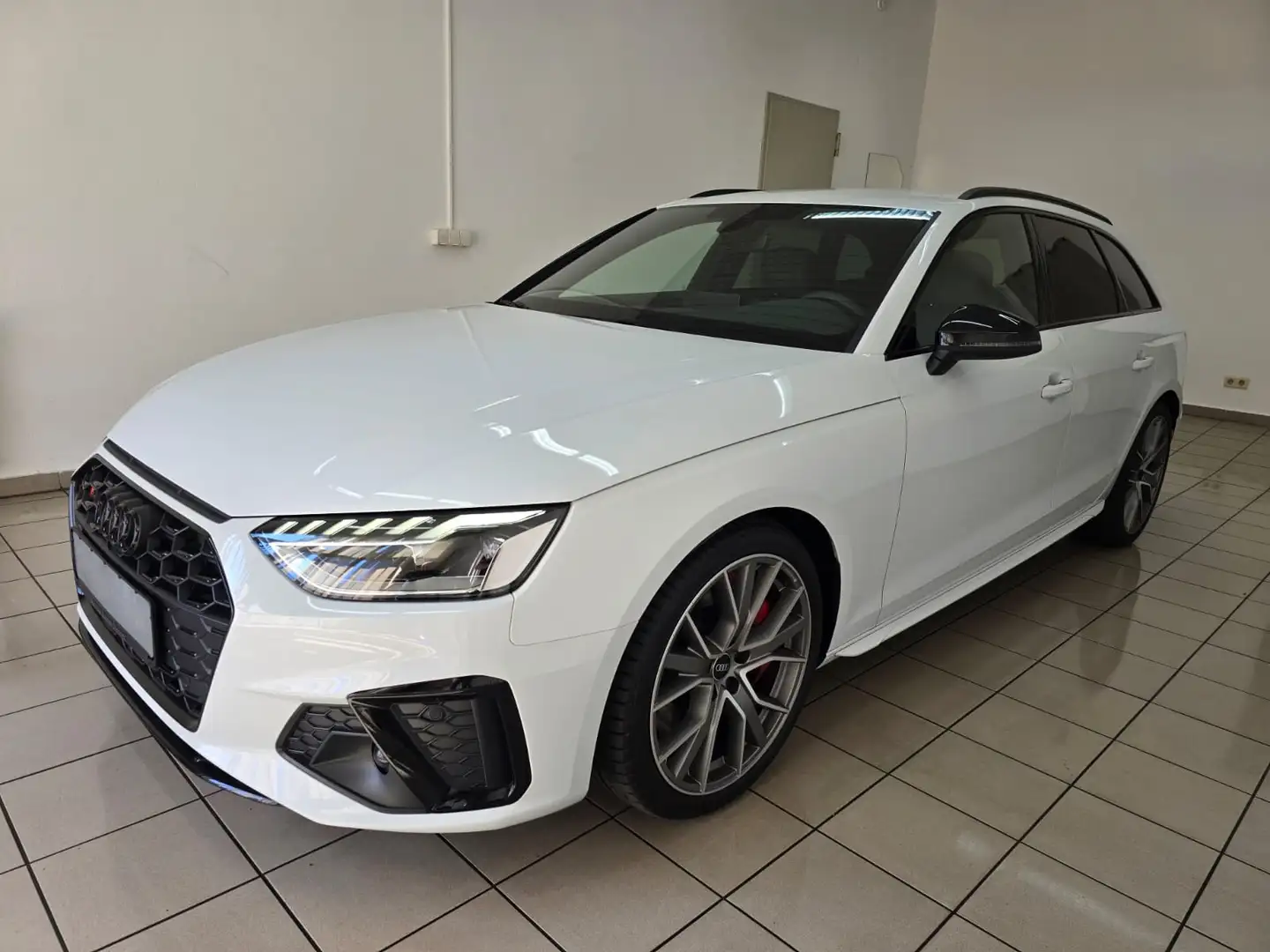 Audi S4 Avant 3.0 TDI quattro Virtual plus Optikpaket 19" Blanco - 1