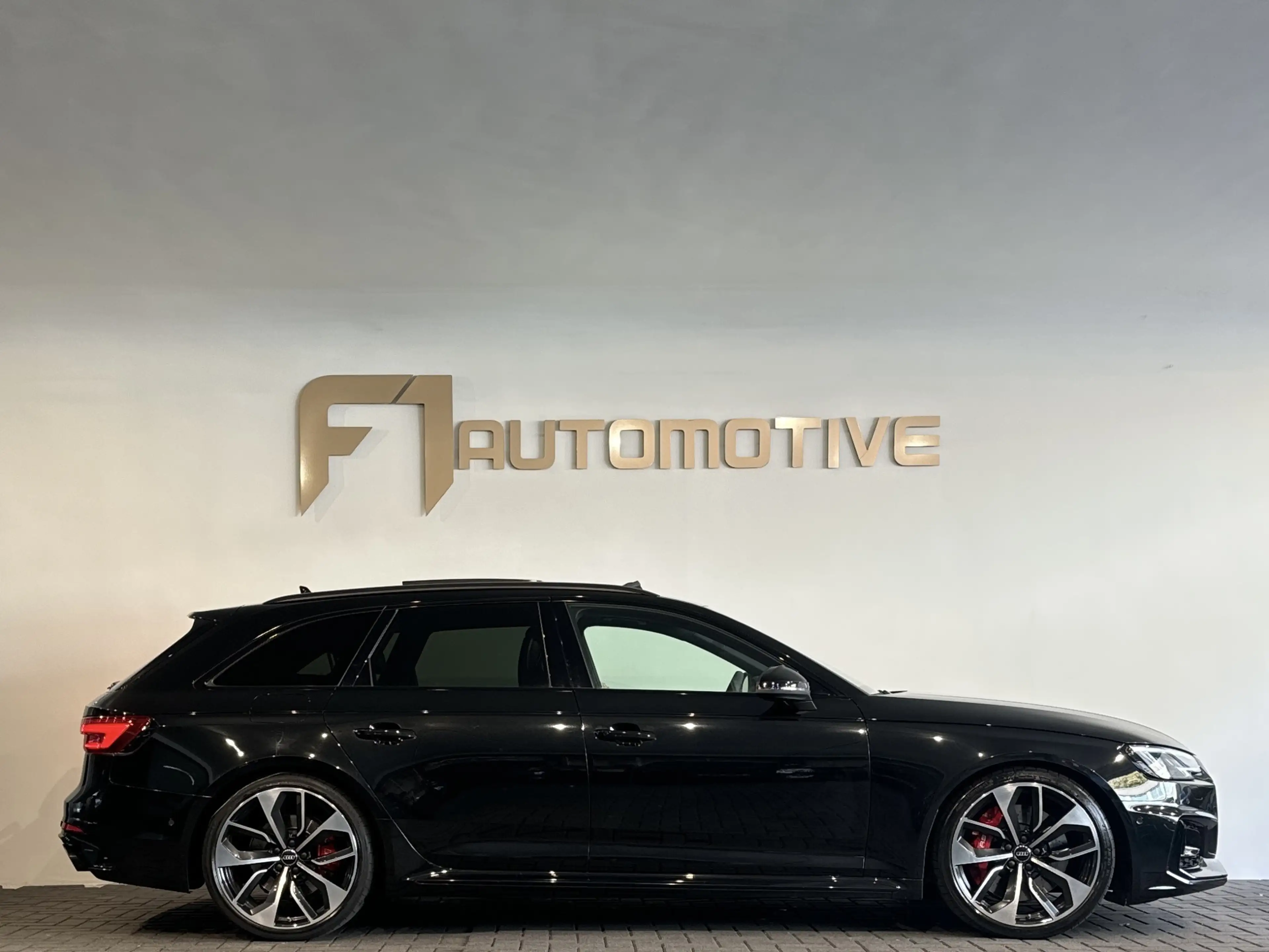 Audi RS4 2.9 TFSI Quattro Pro Line Plus Pano|HUD|B&O|360|VO — photo 8