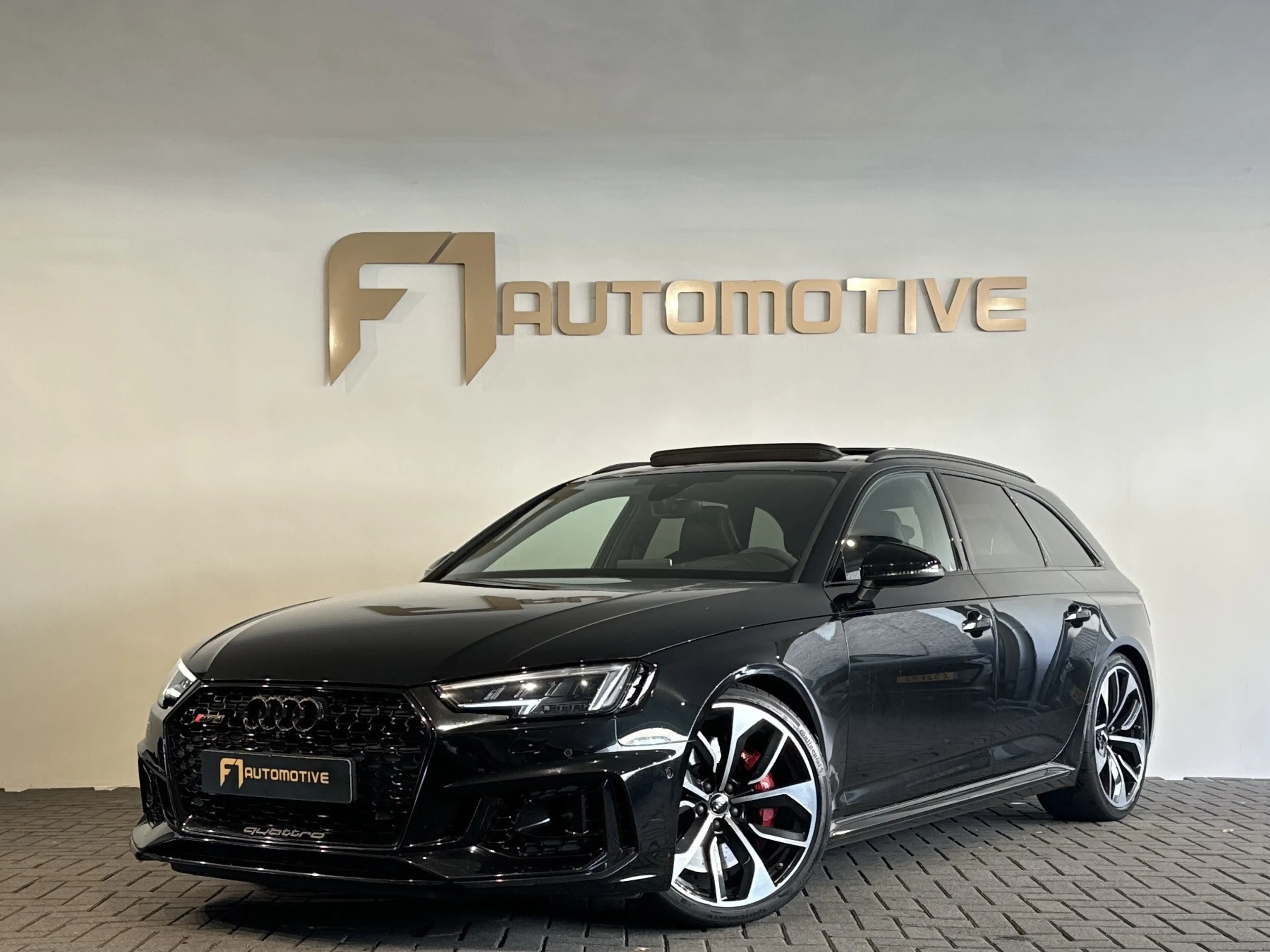 Audi RS4 2.9 TFSI Quattro Pro Line Plus Pano|HUD|B&O|360|VO