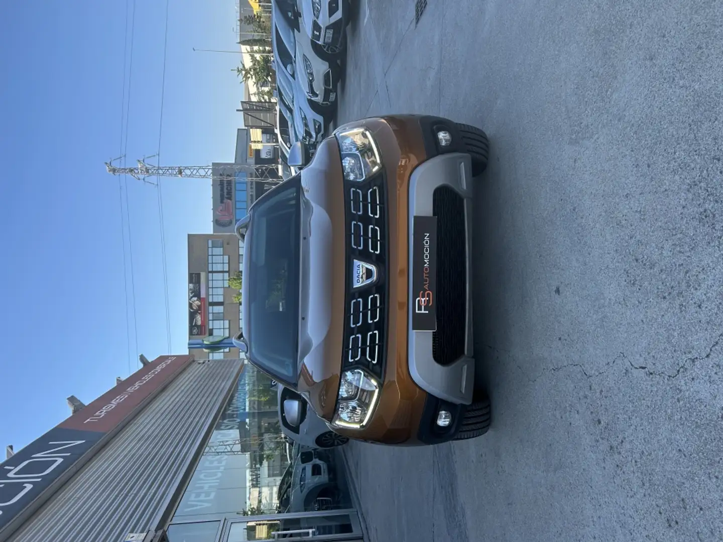 Dacia Duster TCE GPF Prestige 4x4 96kW Naranja - 2