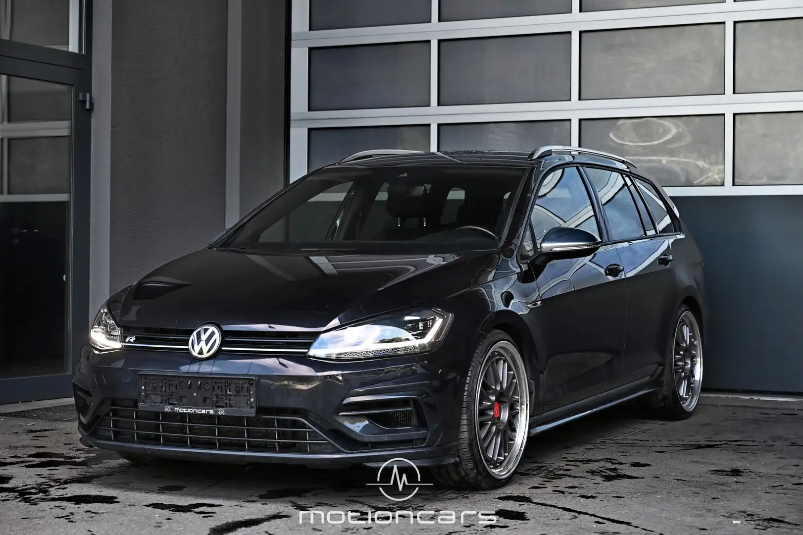 Volkswagen Golf VII 2.0 TSI R BMT/Start-Stopp 4Motion Schwarz - 1