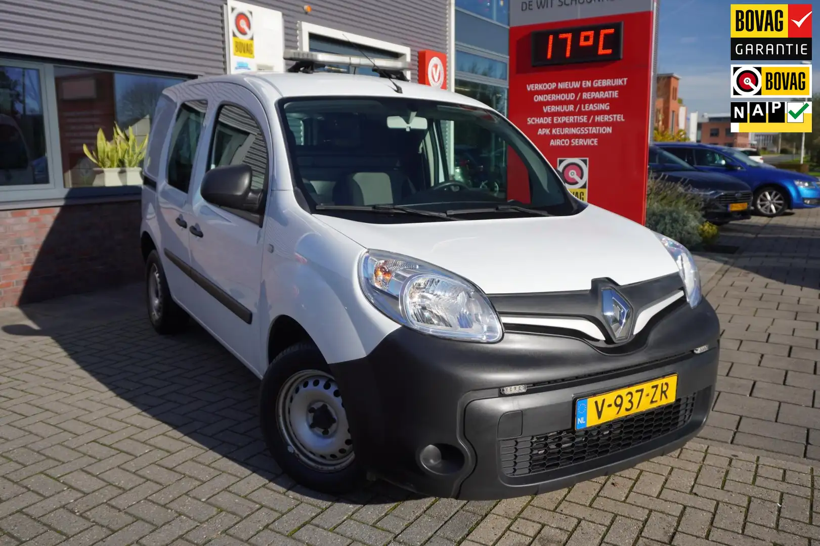 Renault Kangoo 1.2 TCe 115 EDC Comfort / Zwaailichten / Airco / E - 1