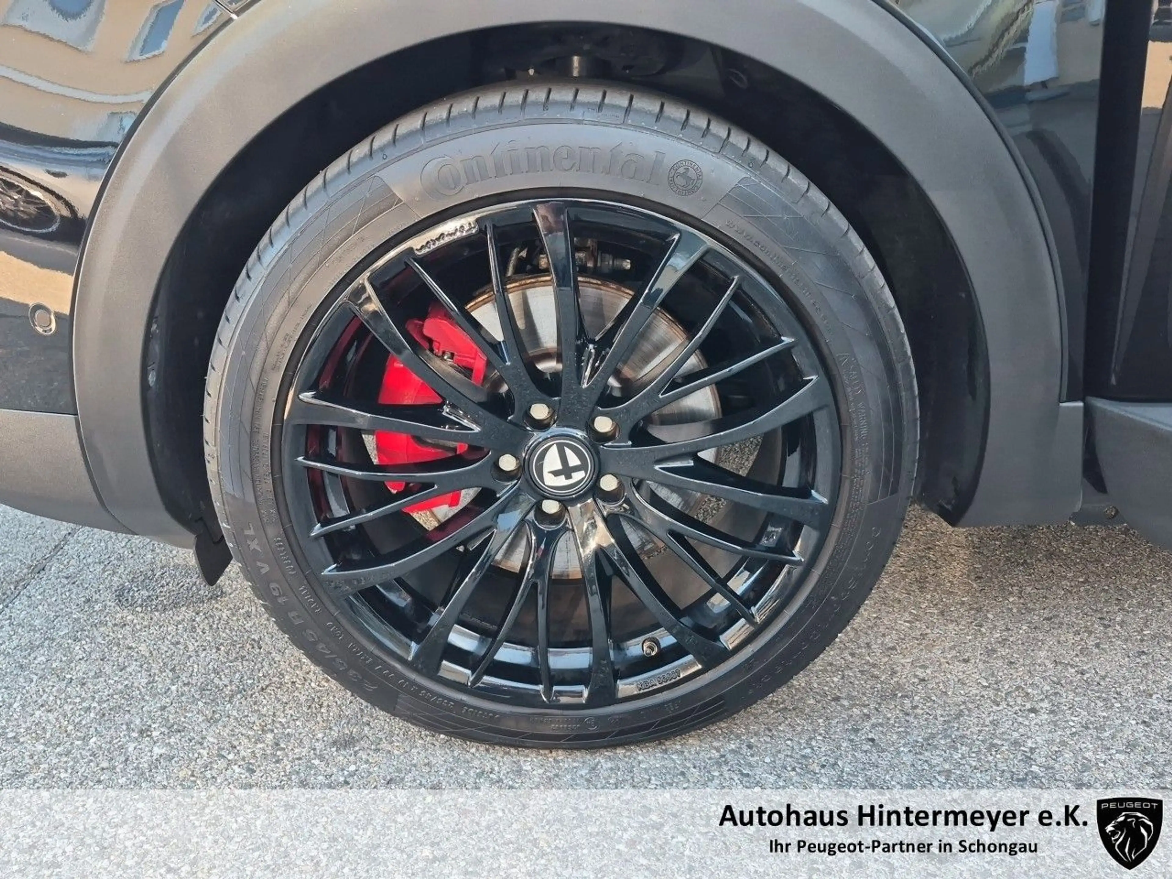 Peugeot 3008 Hybrid 225 GT — photo 11