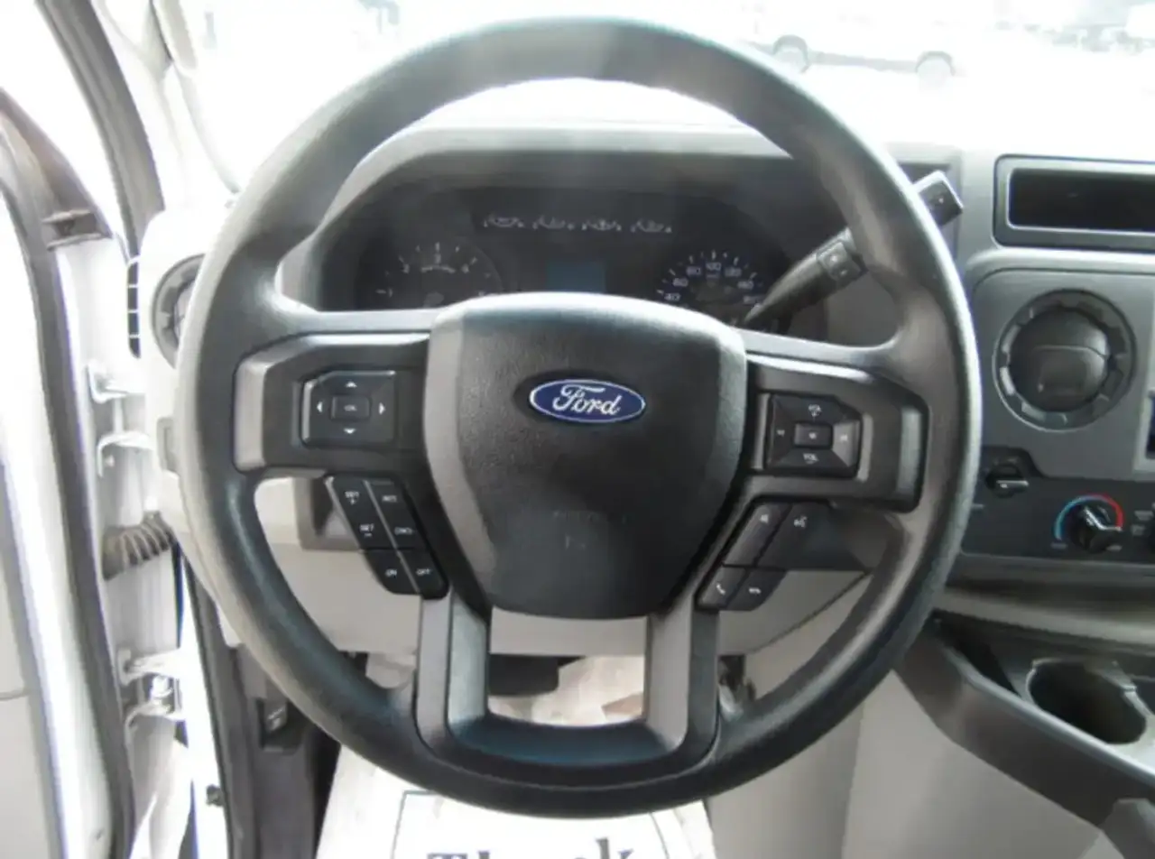 Ford E-450 fotografie Ford E-450