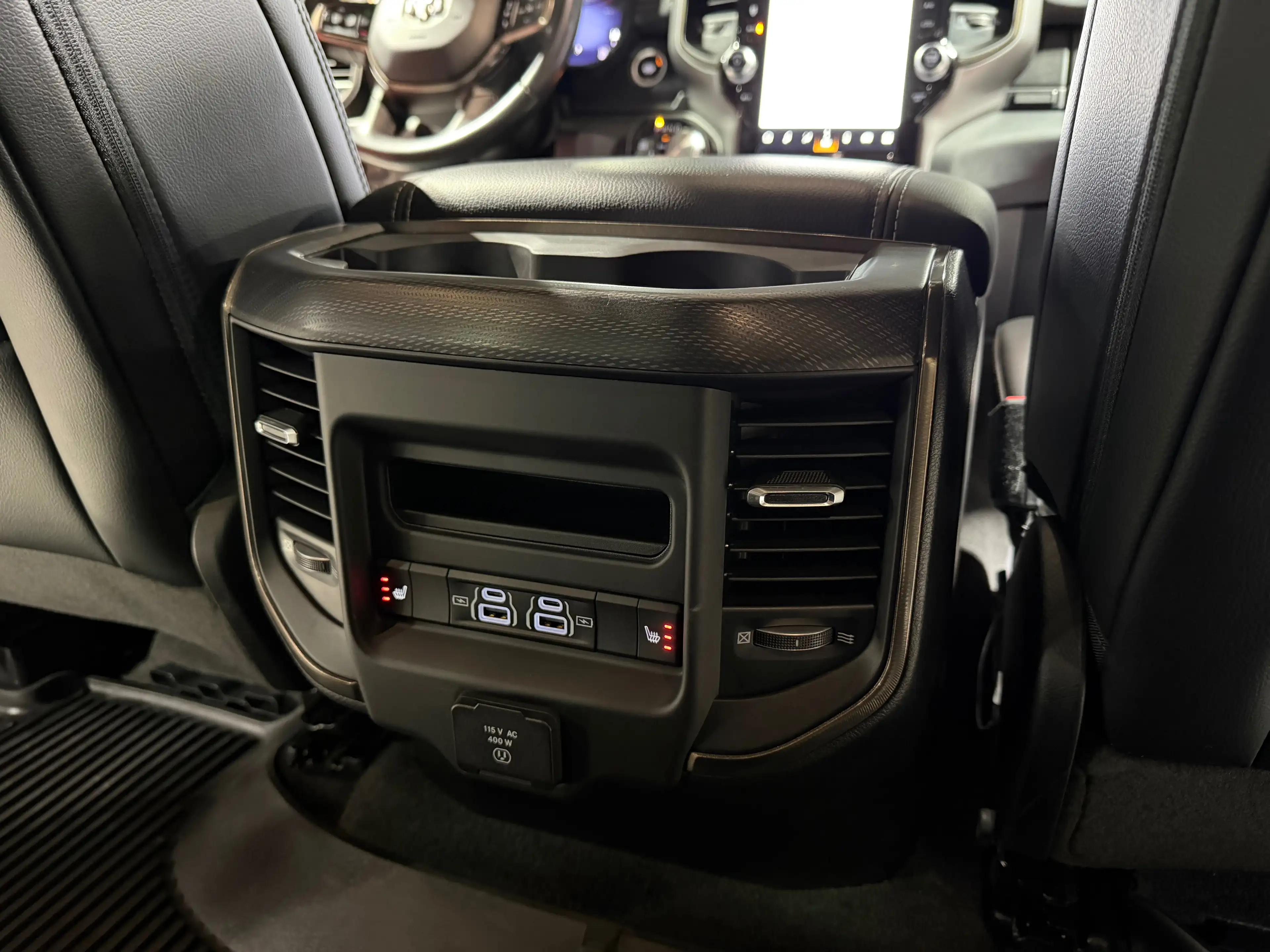 Dodge RAM 1500 REBEL HEMI E-TORQUE LPG 200L HEAD-UP DISTRONIC+ PANORAMIQUE GPS CAMERA 360 KEYLESS LED TVAC — photo 13