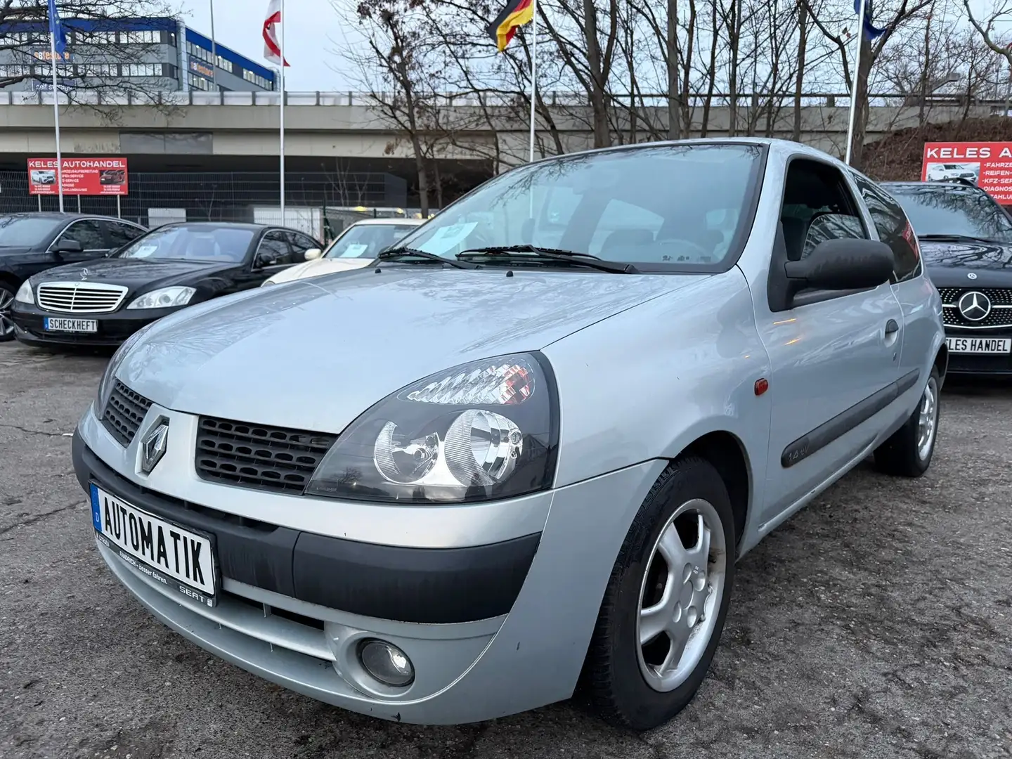 Renault Clio Automatik Argent - 1