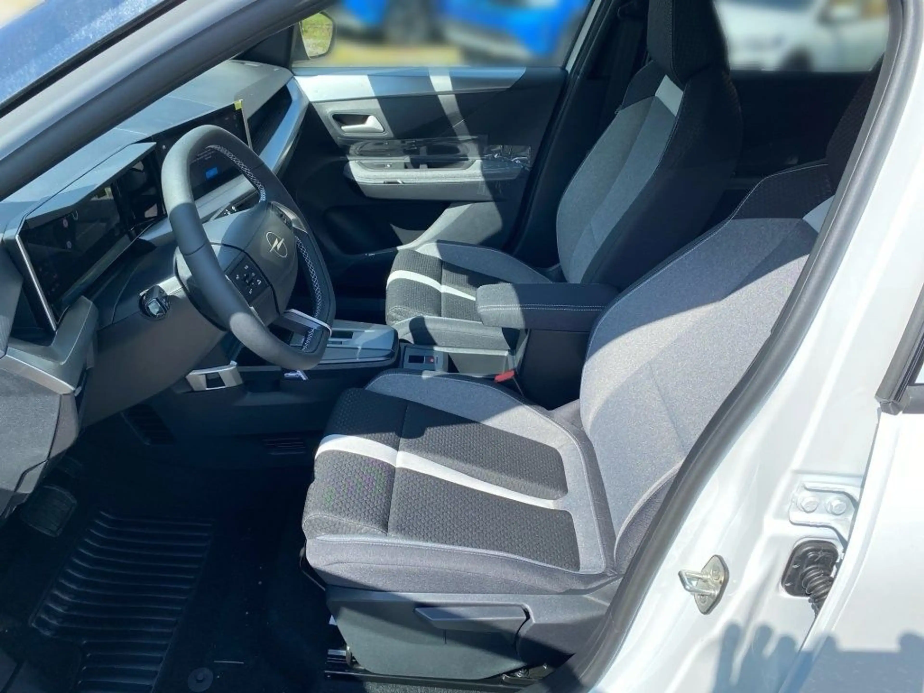 Opel Frontera Ultimate | Navi | LED | Winter-P. | PDC — photo 5