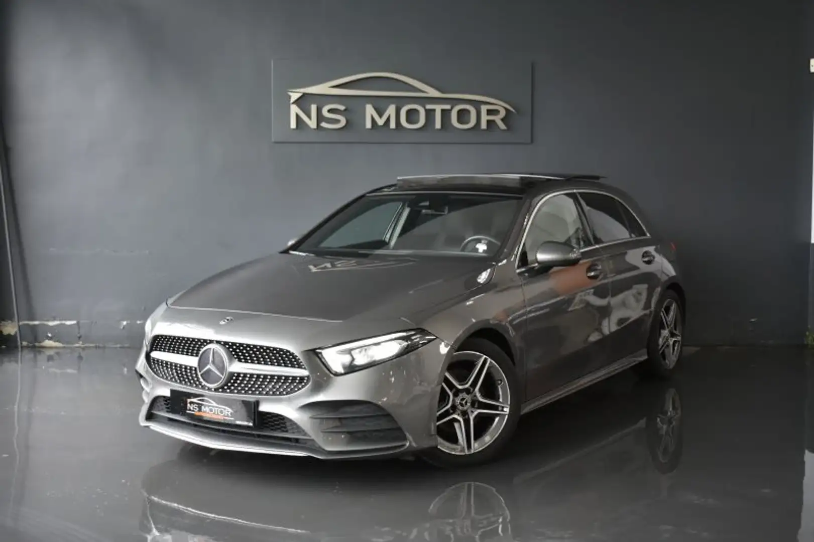Mercedes-Benz A 200 200d 8G-DCT Gris - 1