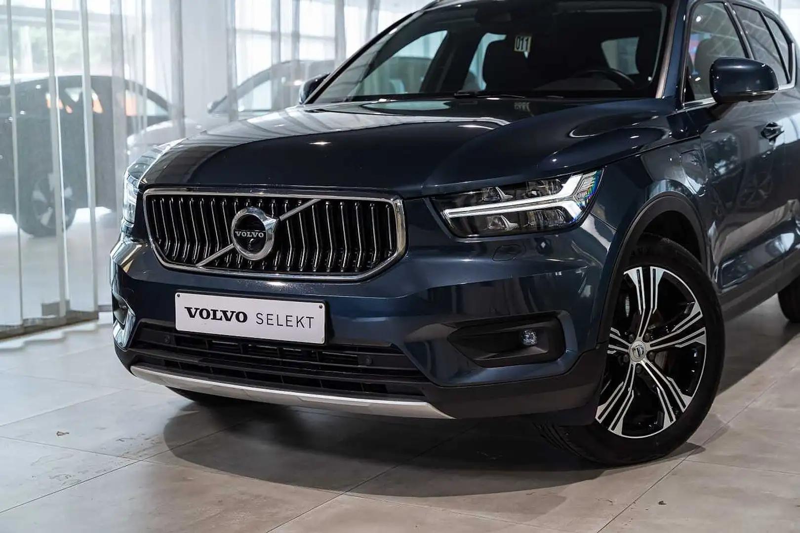 Volvo XC40 Inscription, T5 plug-in hybrid Blauw - 2