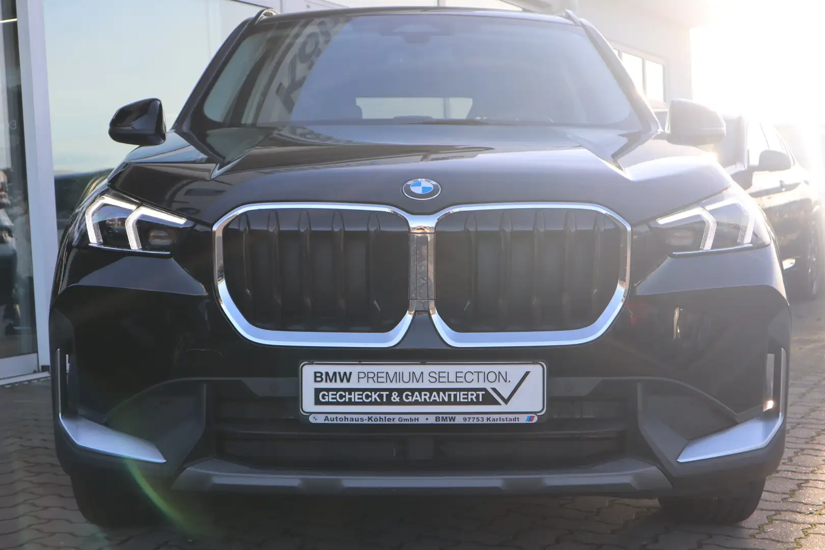 BMW X1 sDrive18d DAB/LED/Komfortzg/Shz/RFK/Fernlichtass Noir - 2