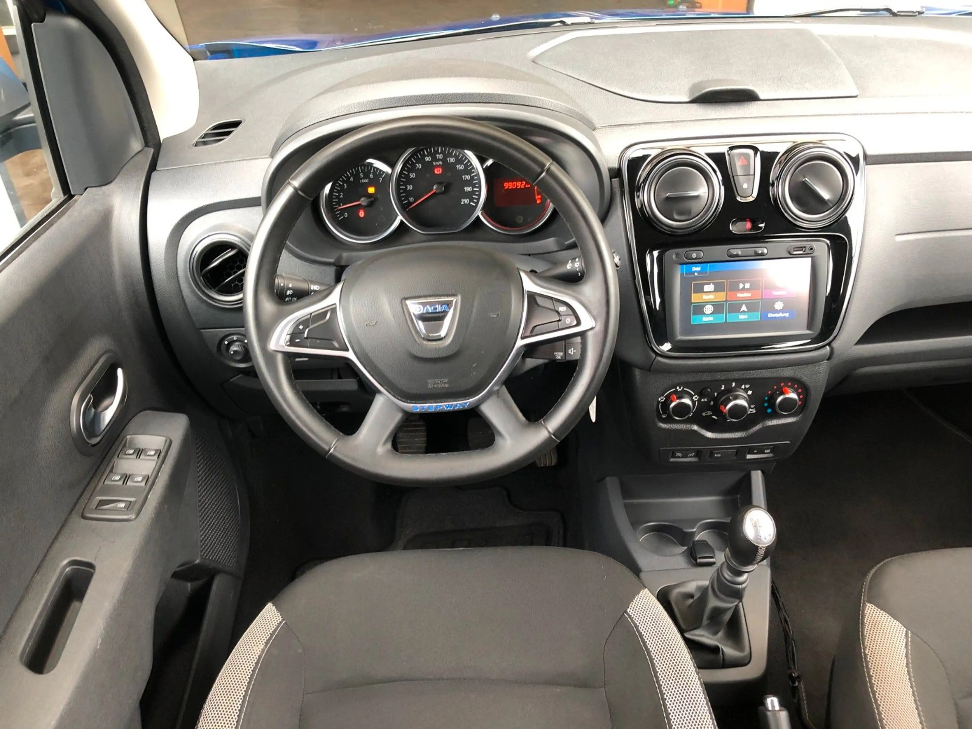 Dacia Lodgy Stepway 1.5 dCi 110 "Familienfreundlich" — photo 12