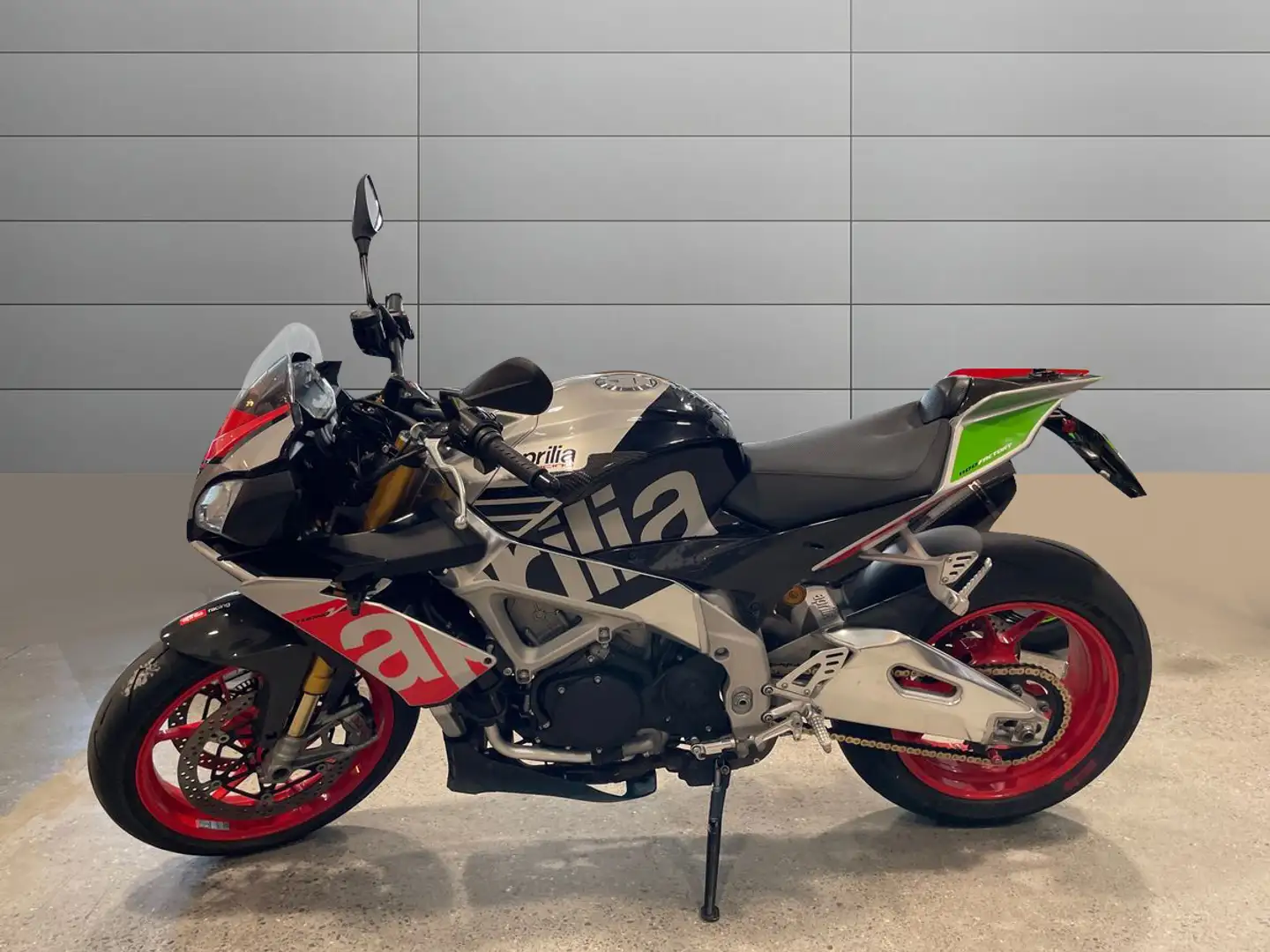 Aprilia Tuono 1100 V4 Factory Abs my17 Alb - 1