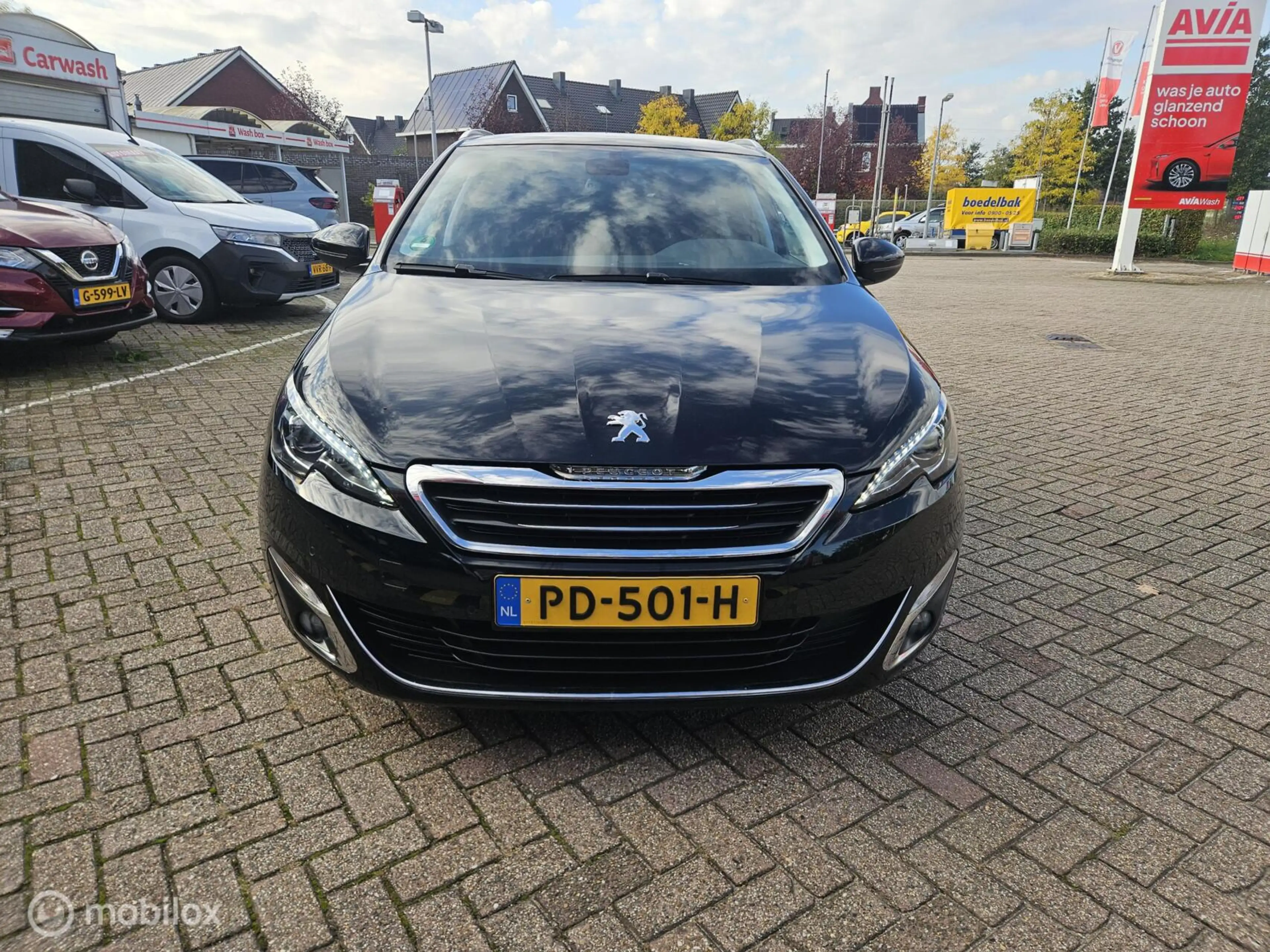 Peugeot 308 SW 1.2 PureTech Allure — photo 4