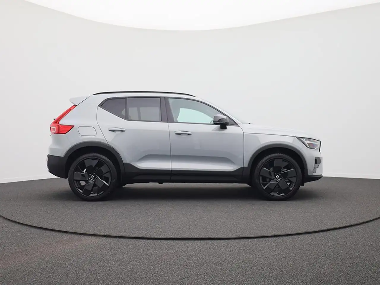 Volvo XC40 2026