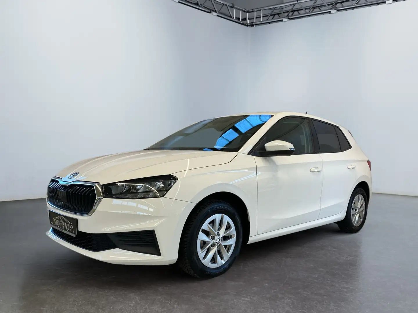 Skoda Fabia Active 1.0 MPI LM LED W-Paket PDC SHZ Bianco - 2