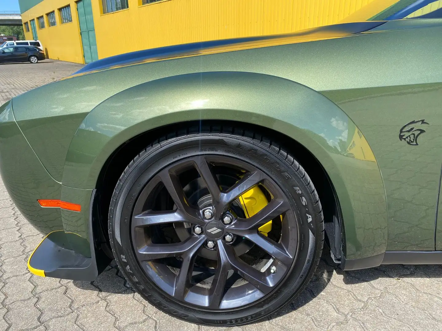 Dodge Challenger WIDEB 5.7 HEMI*381PS*VOLL*1.HAND! Grün - 2
