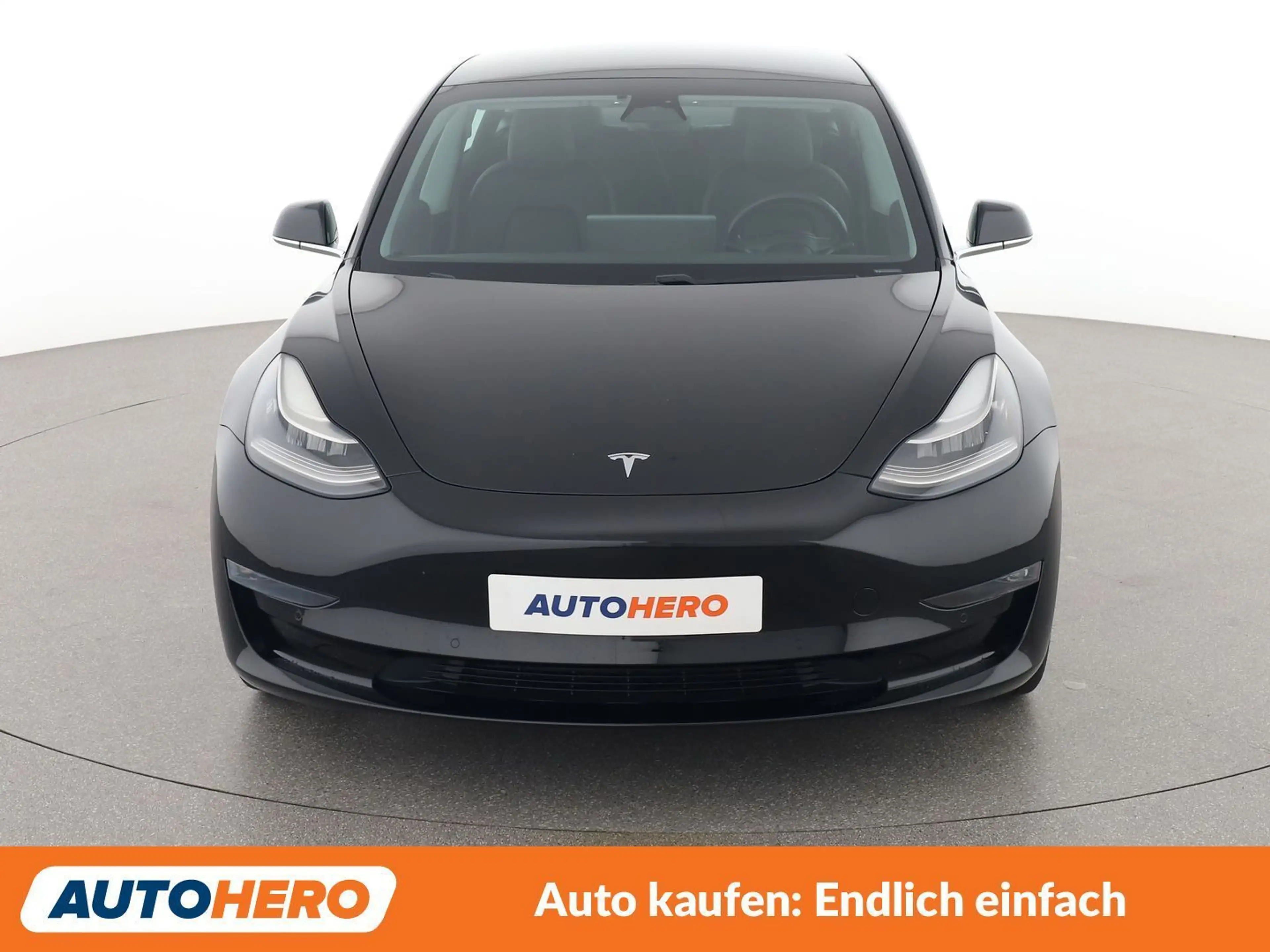 Tesla Model 3 Standard Range Plus — photo 9