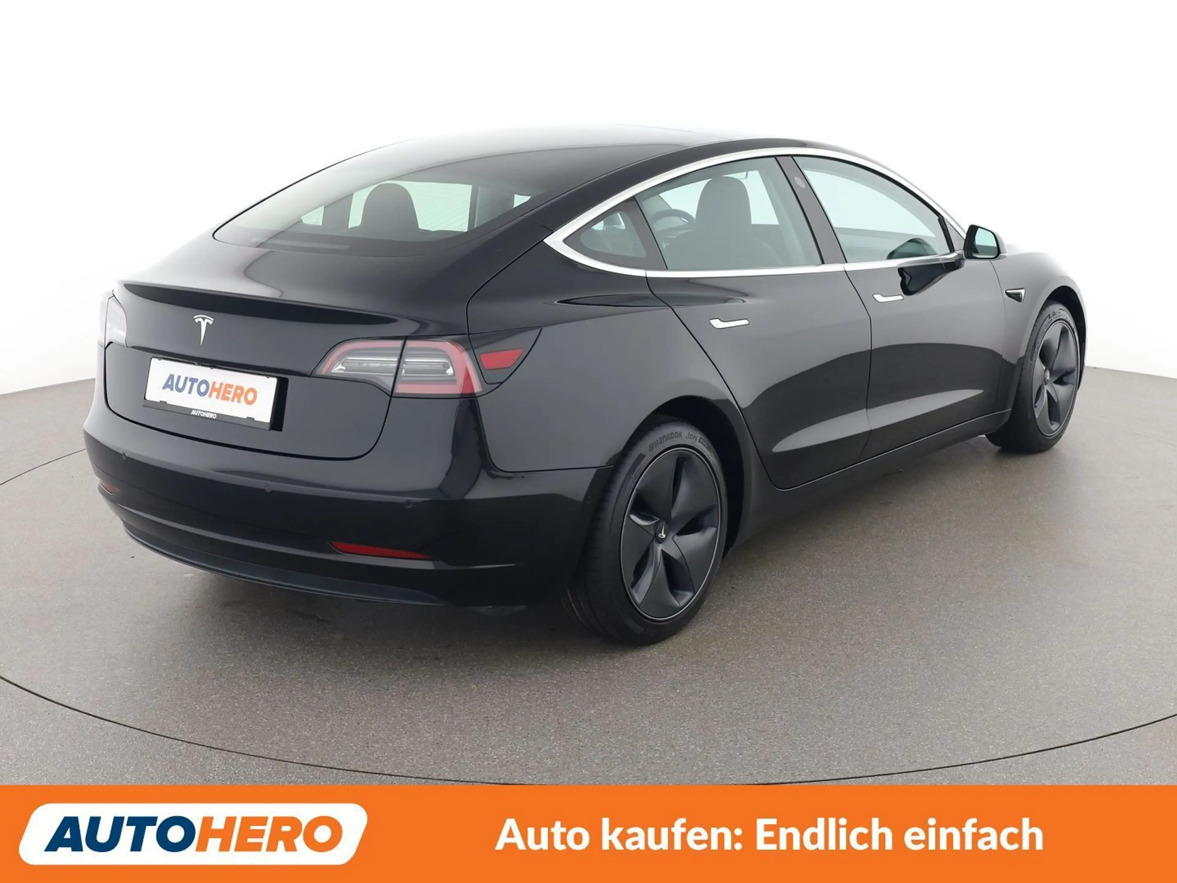 Tesla Model 3 Standard Range Plus — photo 6