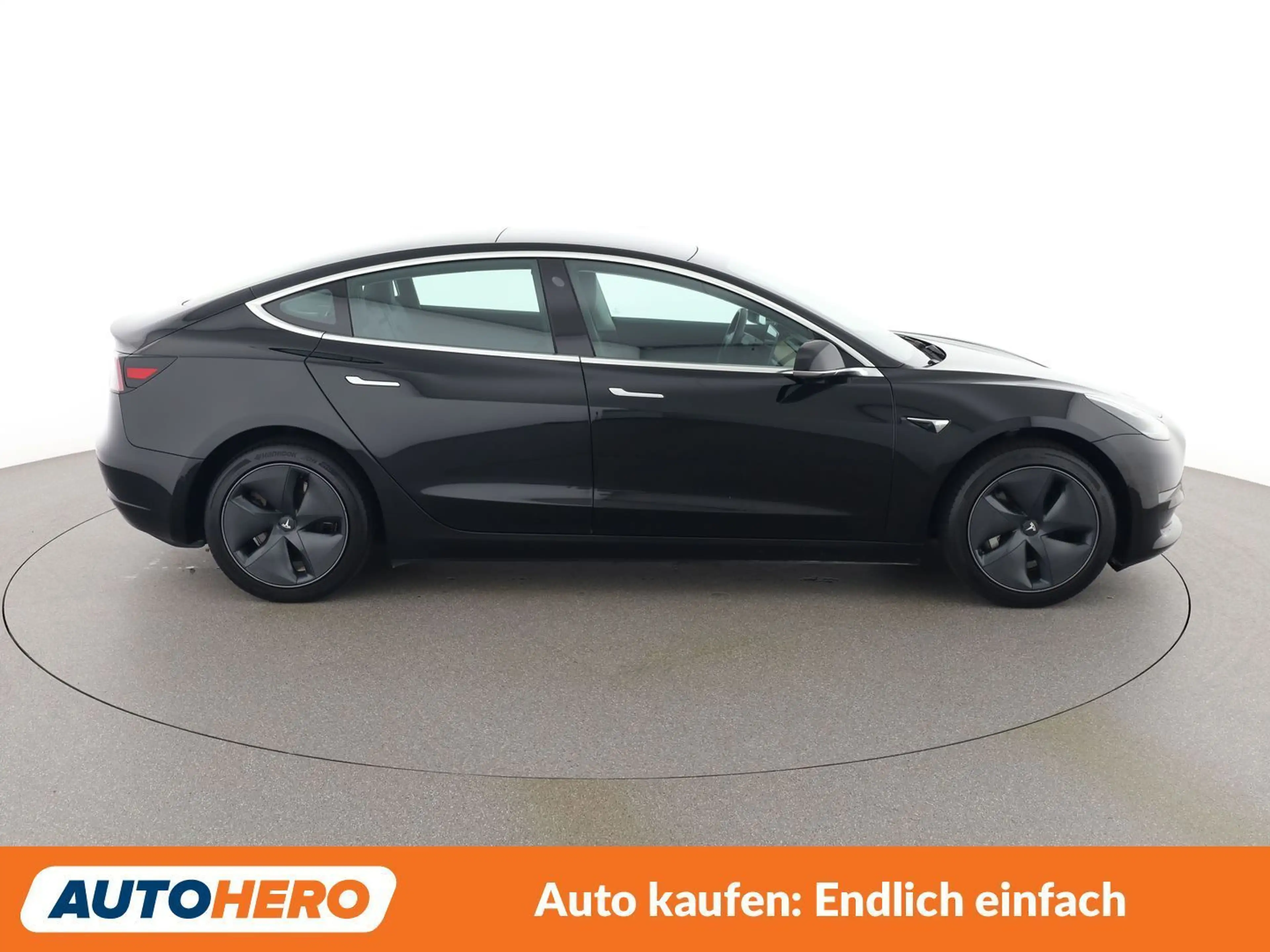 Tesla Model 3 Standard Range Plus — photo 7