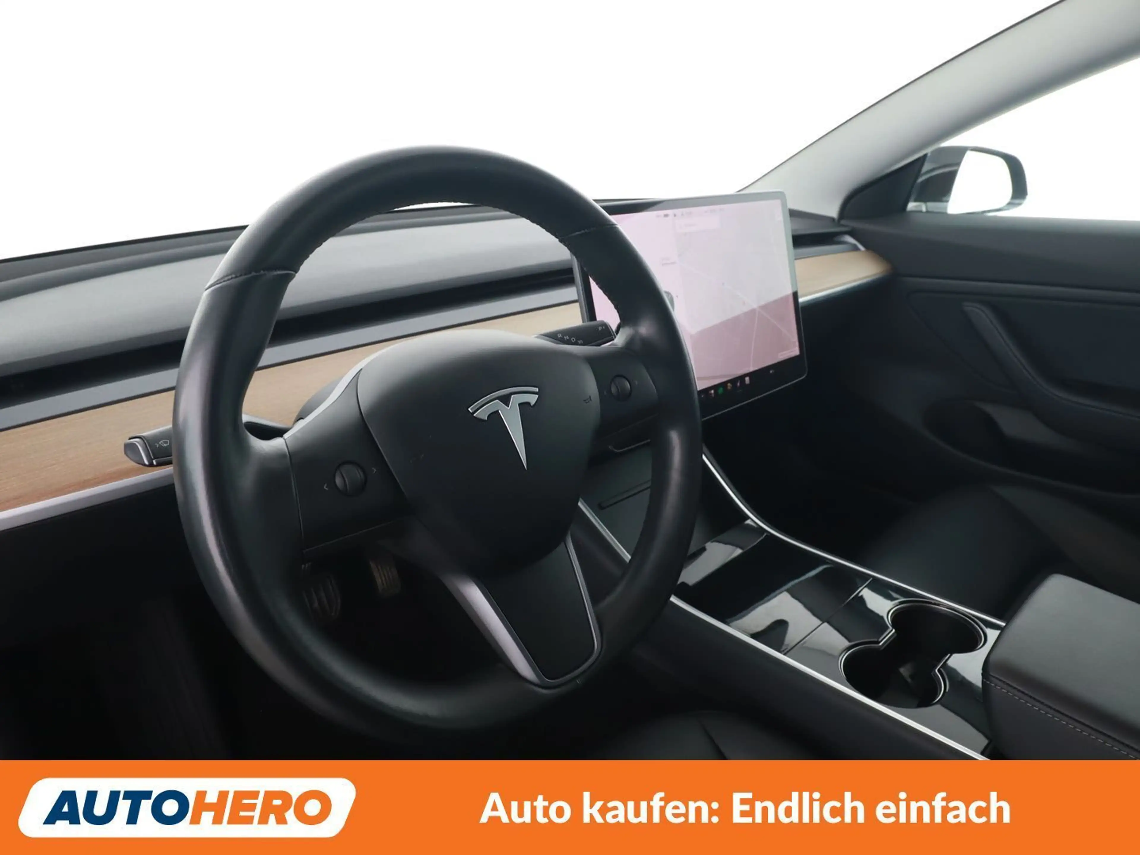 Tesla Model 3 Standard Range Plus — photo 11