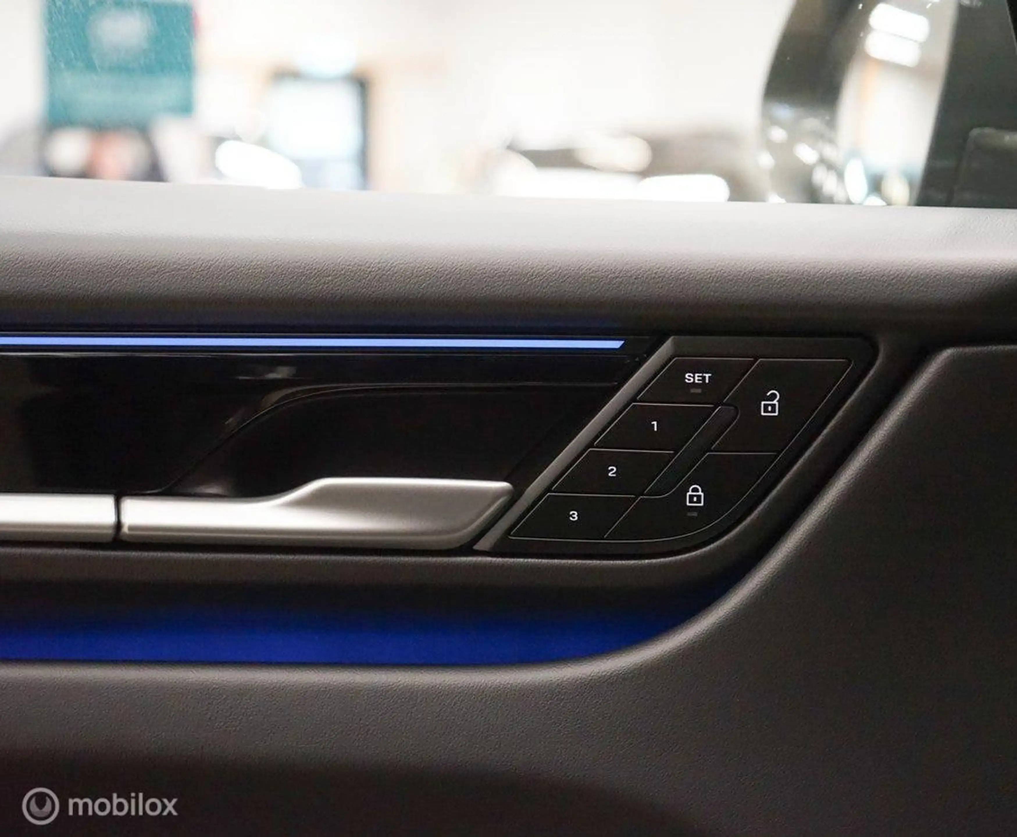 Porsche Macan 4 S 100 kWh, luchtv, 4WS, pano, trekhaak — photo 11