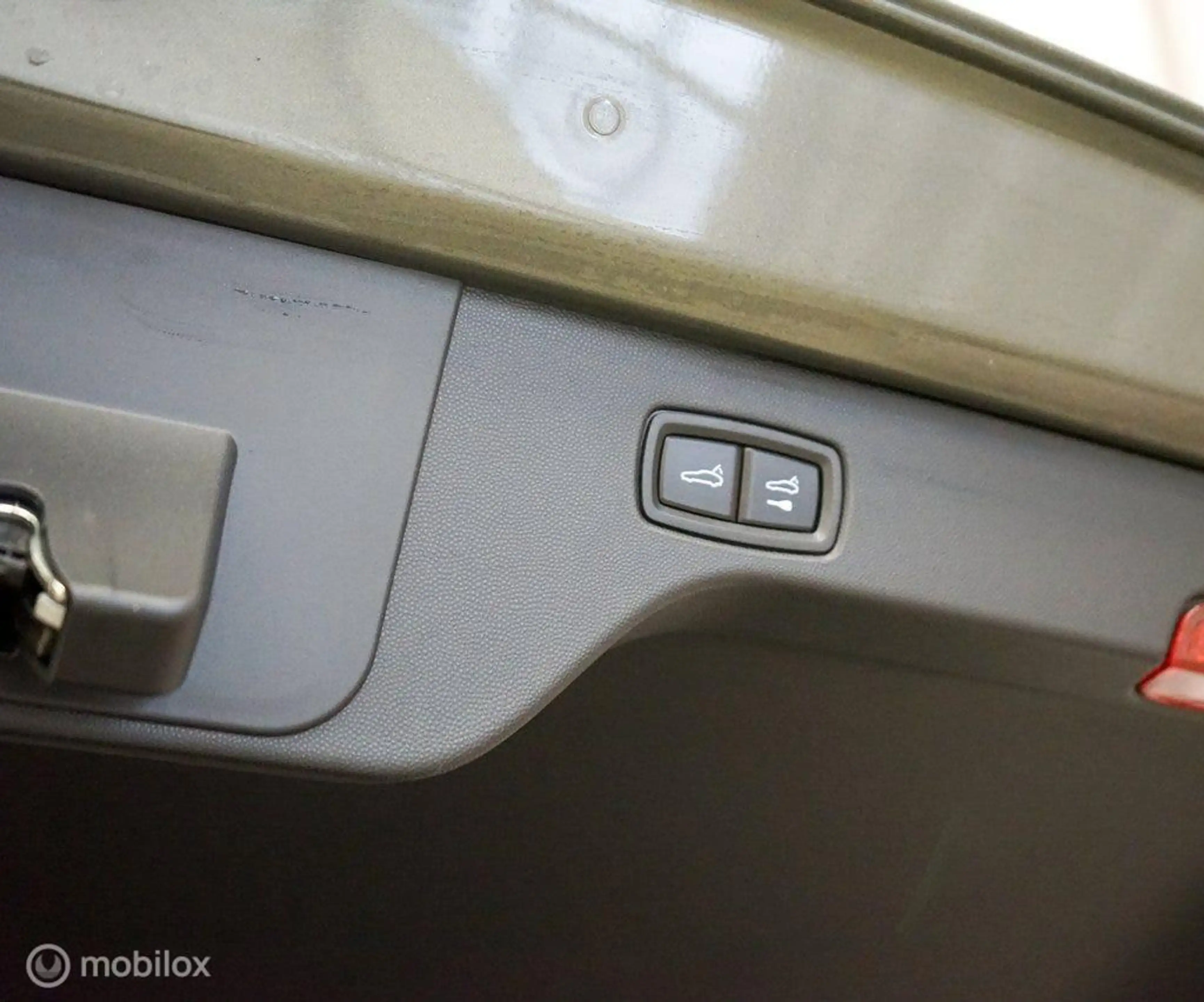 Porsche Macan 4 S 100 kWh, luchtv, 4WS, pano, trekhaak — photo 30