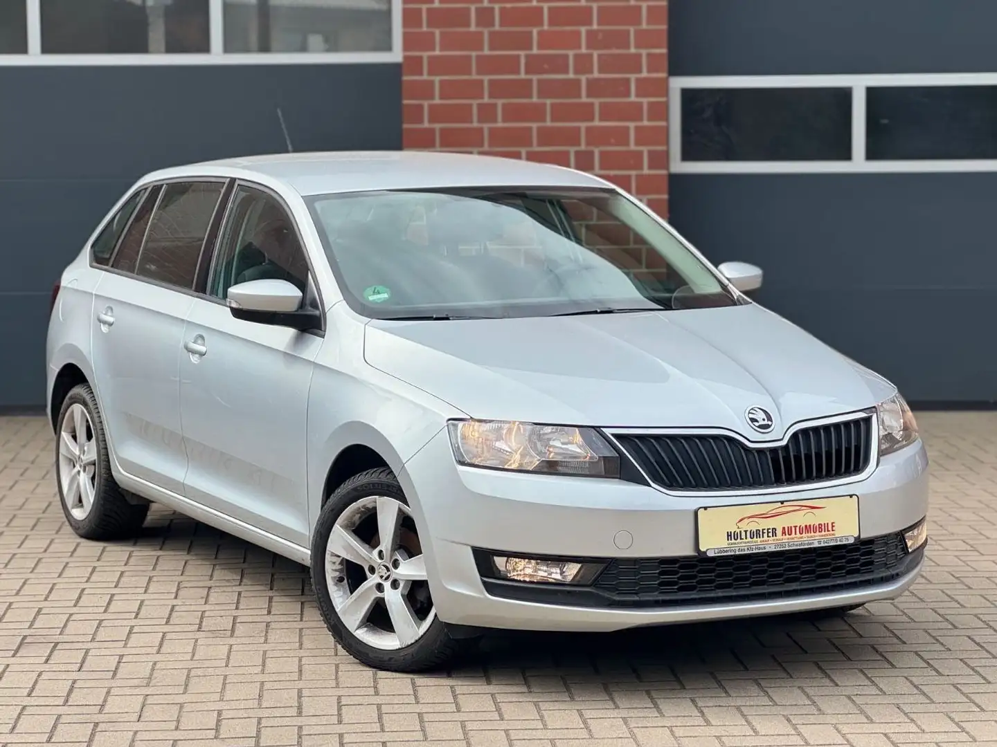 Skoda Rapid/Spaceback Spaceback Cool Edition*DSG-AUTOMATIK*KLIMA Silber - 1
