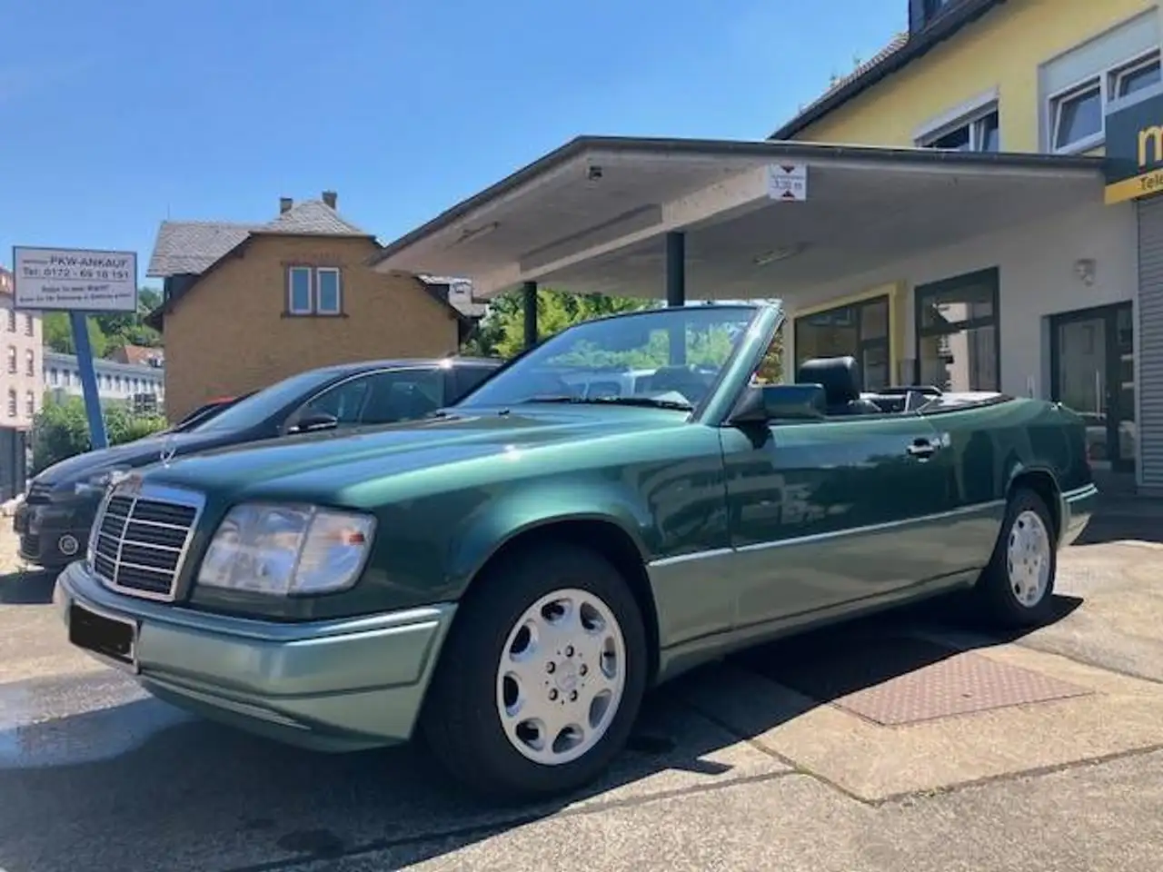 Mercedes-Benz E-Class E 220 1993