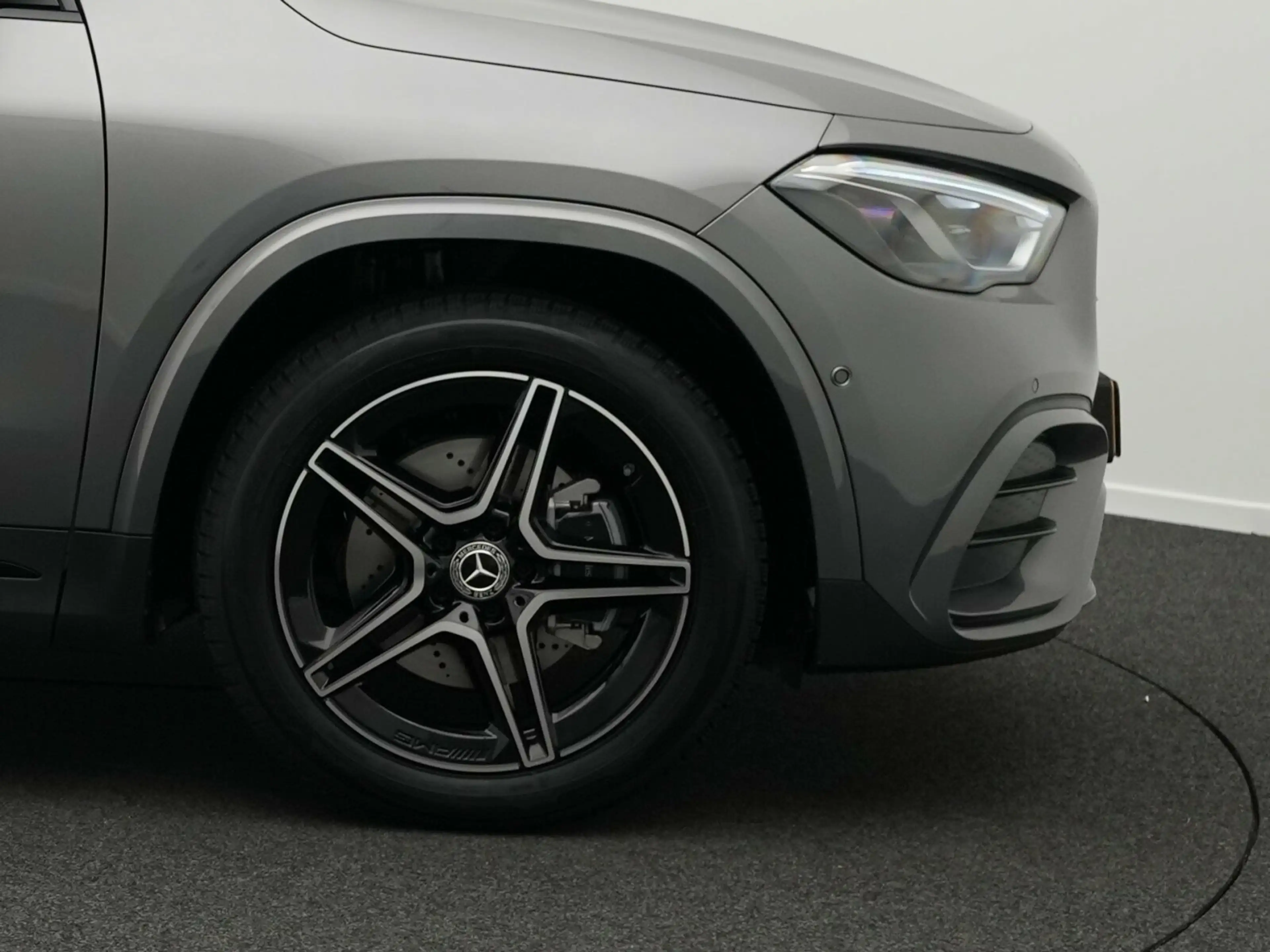 Mercedes-Benz GLA 180 GLA 180  AMG Line Navi/Pano.-Dach/Keyless-Go/Klima — photo 8