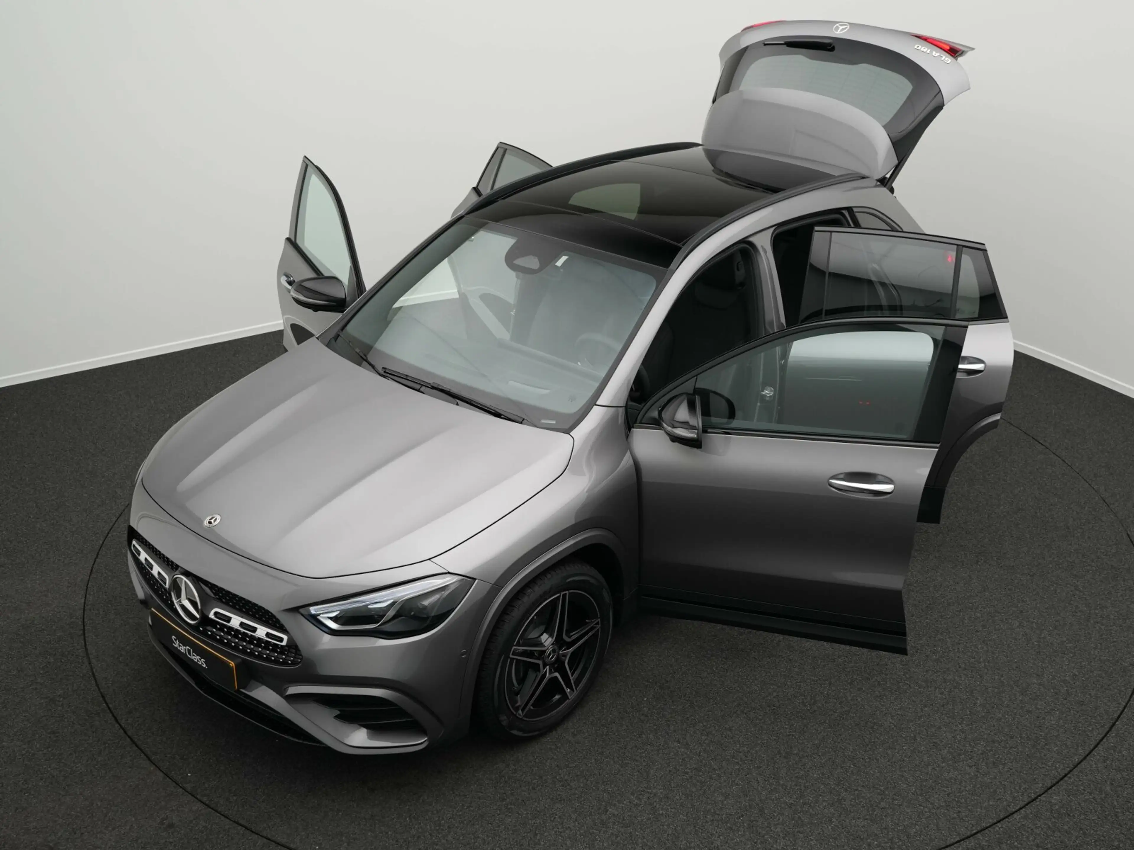 Mercedes-Benz GLA 180 GLA 180  AMG Line Navi/Pano.-Dach/Keyless-Go/Klima — photo 14