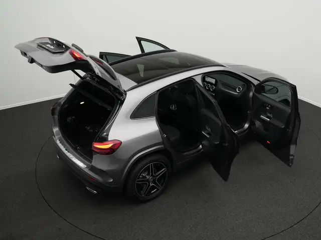 Mercedes-Benz Gla view 15