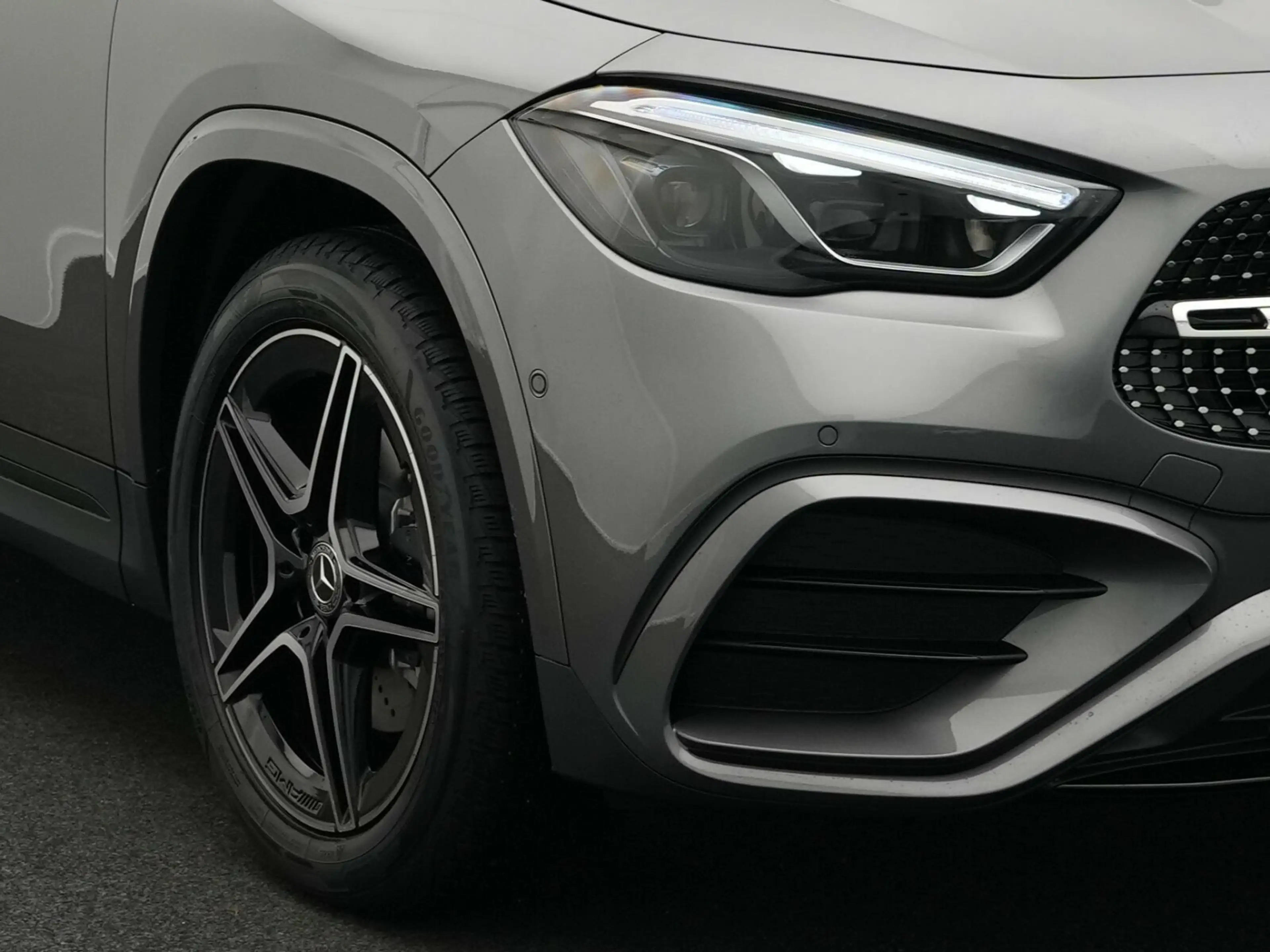 Mercedes-Benz GLA 180 GLA 180  AMG Line Navi/Pano.-Dach/Keyless-Go/Klima — photo 9