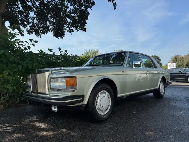 Rolls-Royce Silver Spirit Rolls-Royce Silver Spirit (Chrommodell) perfekte Ausgangsbasis für Liebhaber
