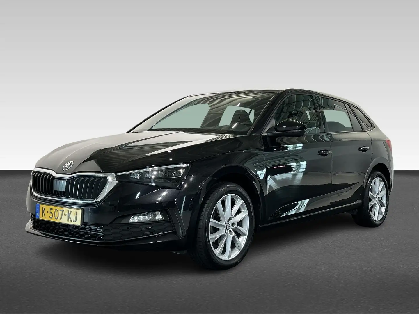 Skoda Scala 1.0 TSI Greentech 110pk DSG-7 Sport Business Noir - 1