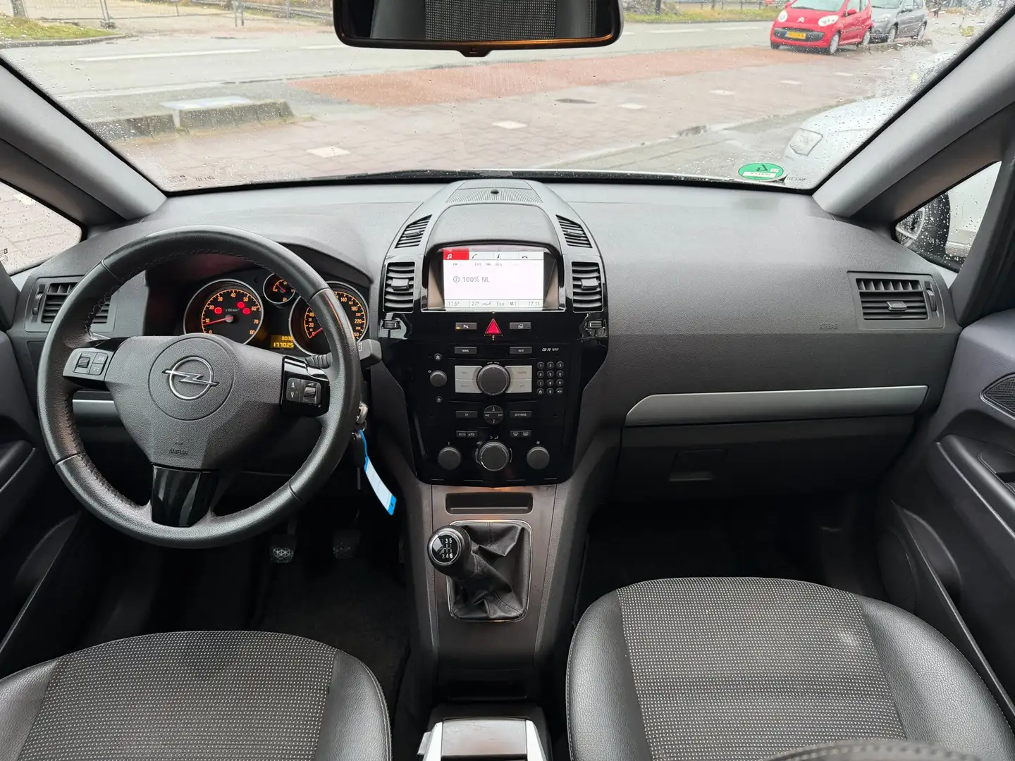 Opel Zafira 2.2 Cosmo Airco|Cruise|NAVI|Trekhaak|7 Persoons! Grau - 2