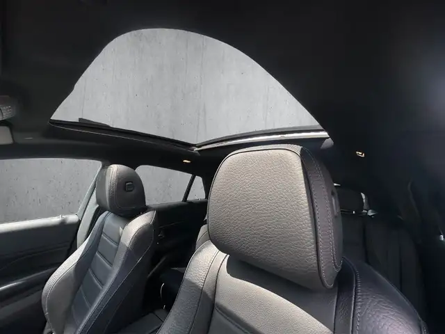 Mercedes-Benz Gle Class view 9