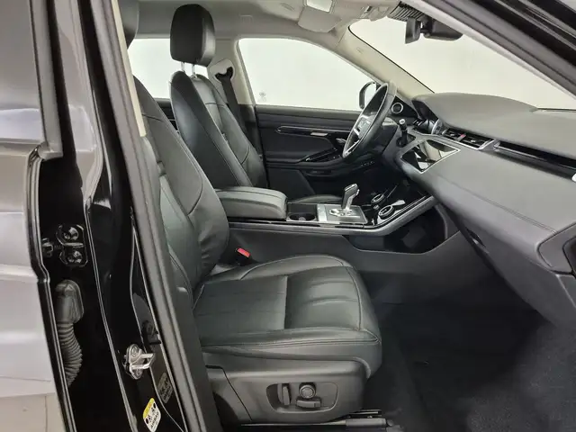 Land Rover Range Rover Evoque view 3