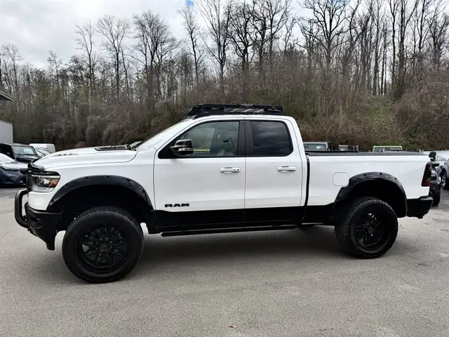 Dodge RAM Quad Cab Laramie Night Ansicht 5