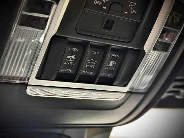 Dodge RAM Quad Cab Laramie Night Ansicht 21