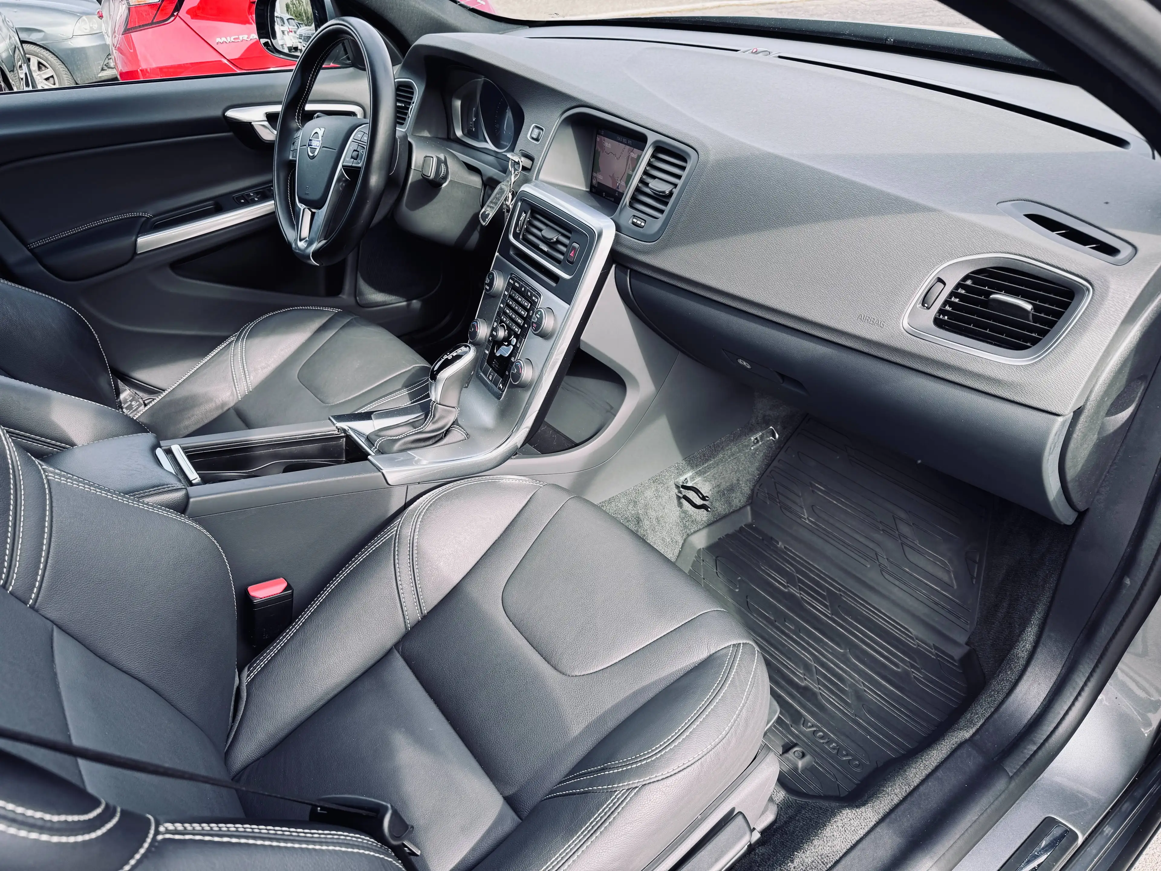Volvo S60 S60 1.5 T2 Essence, Automatique, Faible km, Garantie 1 an — photo 11