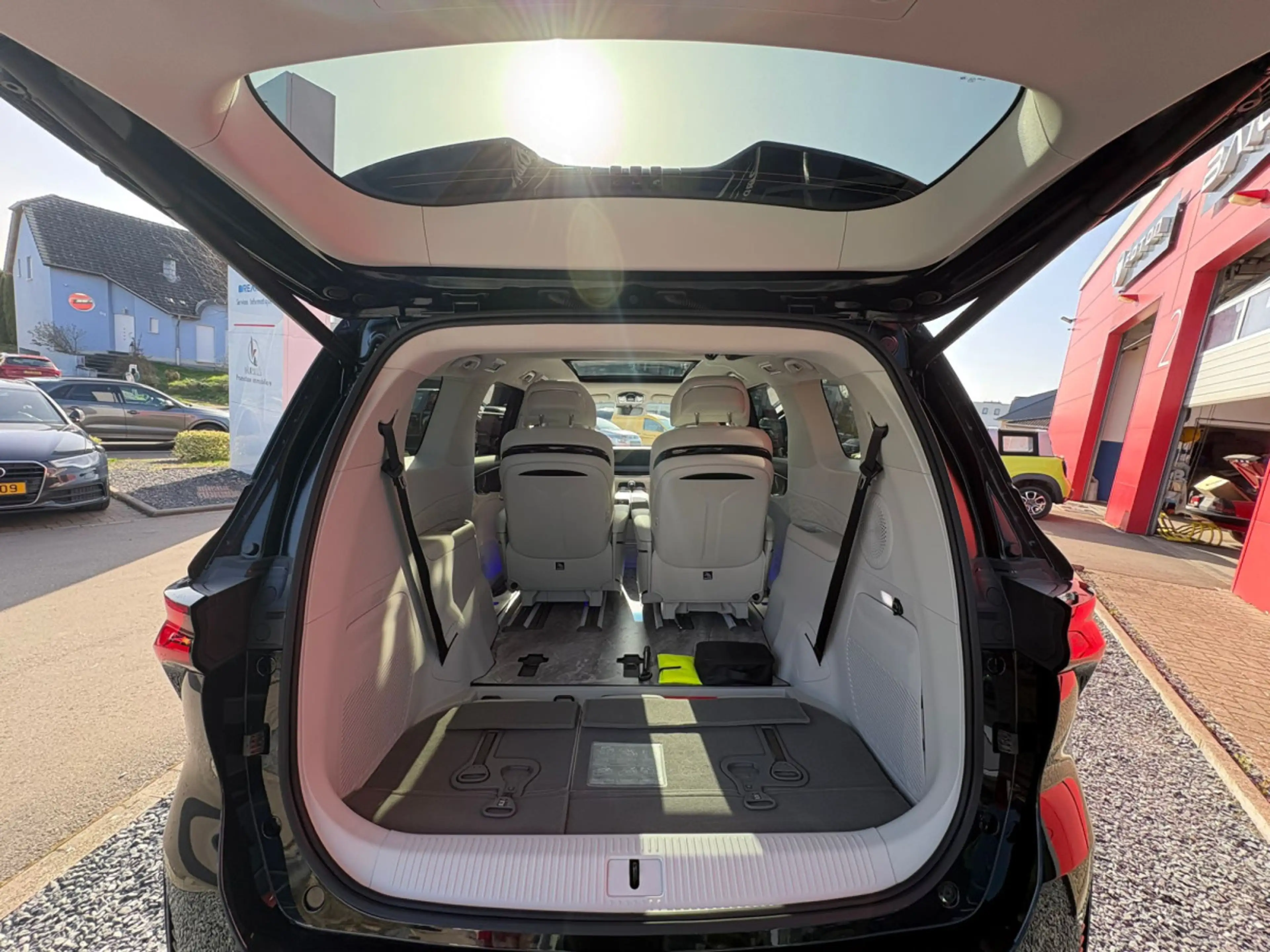 Forthing U-Tour FORTHING 9 PHEV 7 PLACES FULL OPTIONS — photo 9