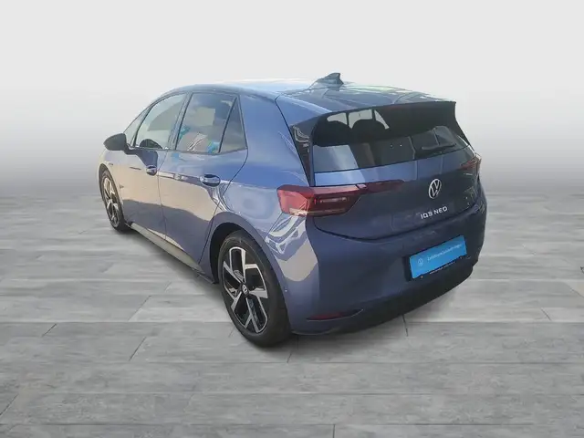 Volkswagen ID.3 view 4