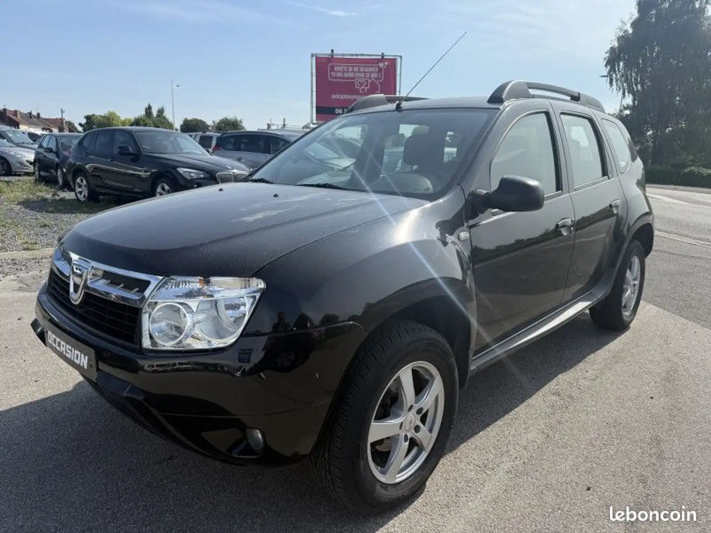 Dacia Duster 1.6 16V 105CH AMBIANCE 4X2 BVM6 Noir - 1