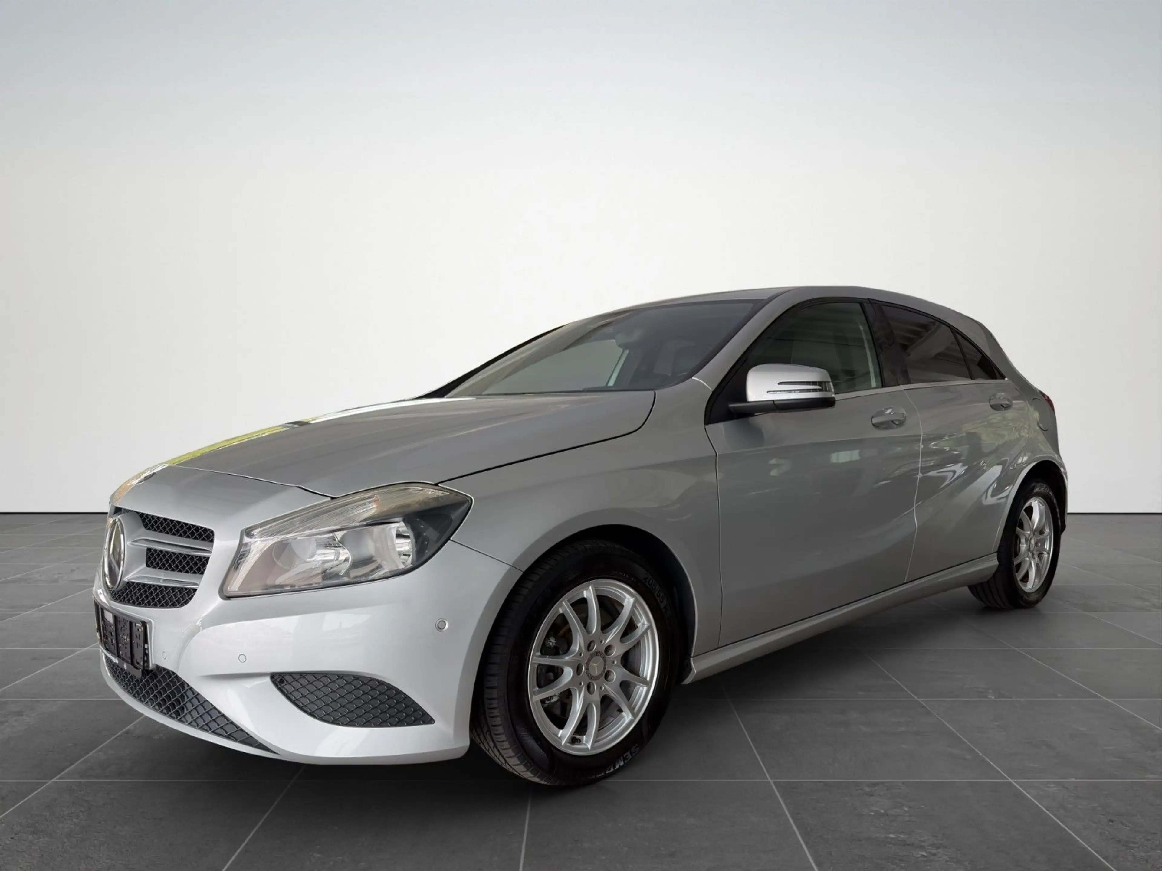 Mercedes-Benz A 180 Style AT /NAV/SHZ/PDC V+H/