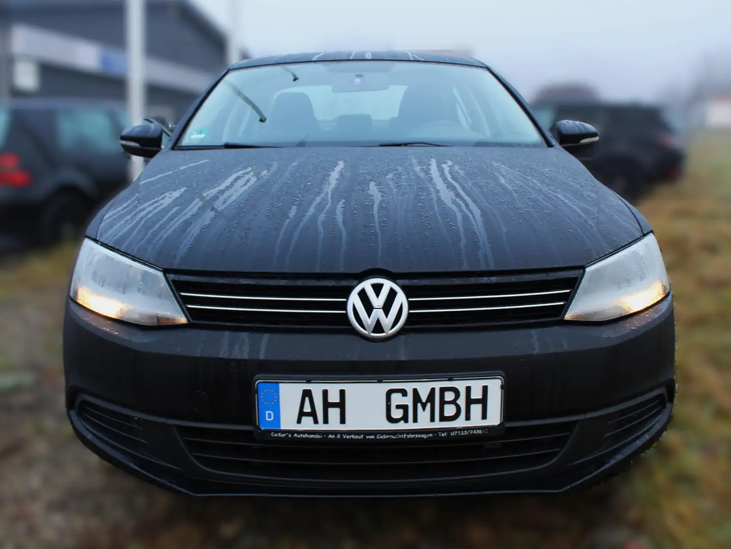 Volkswagen Jetta Comfortline Schwarz - 2