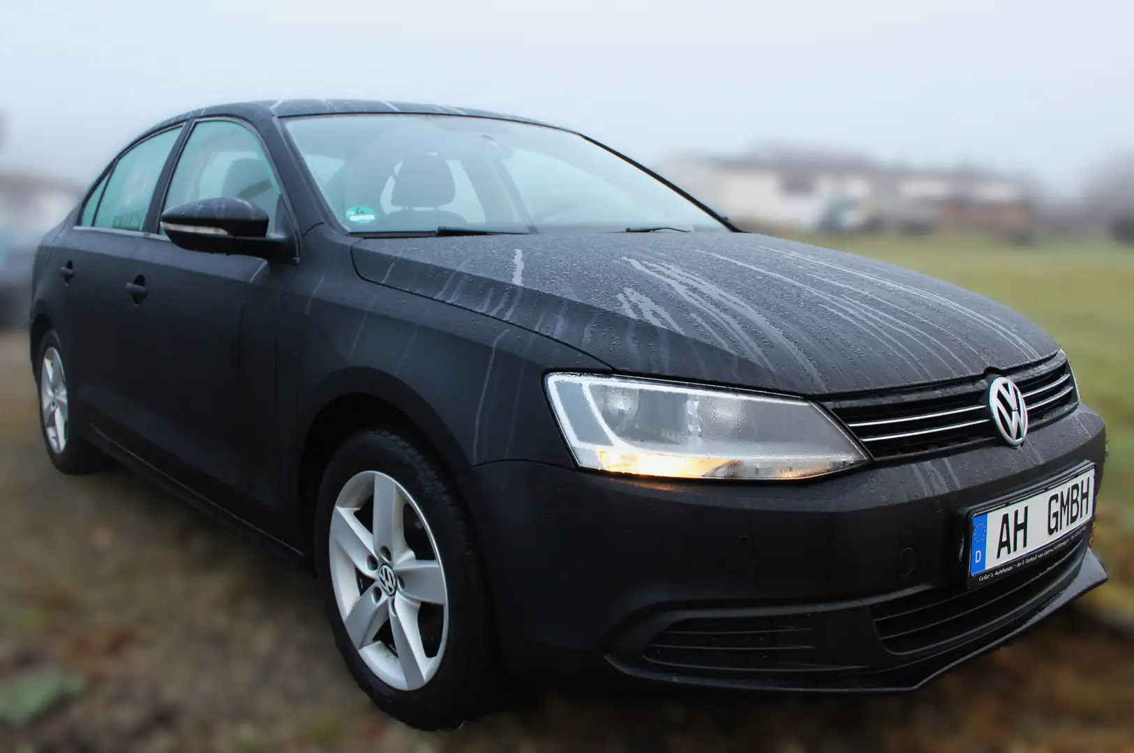 Volkswagen Jetta Comfortline Schwarz - 1