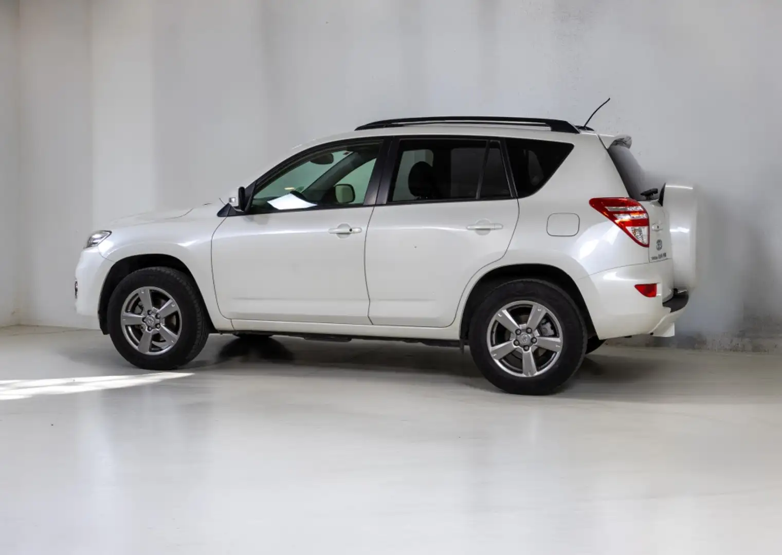 Toyota RAV4 2.0 Yokubari 4x2 Blanco - 2