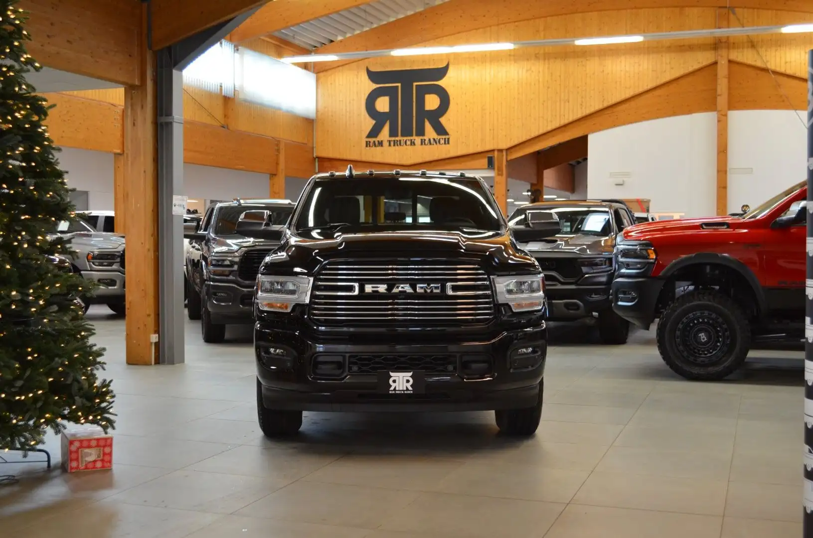 Dodge RAM 2500 Laramie 6,7l Cummins Diesel Crew Cab Schwarz - 2