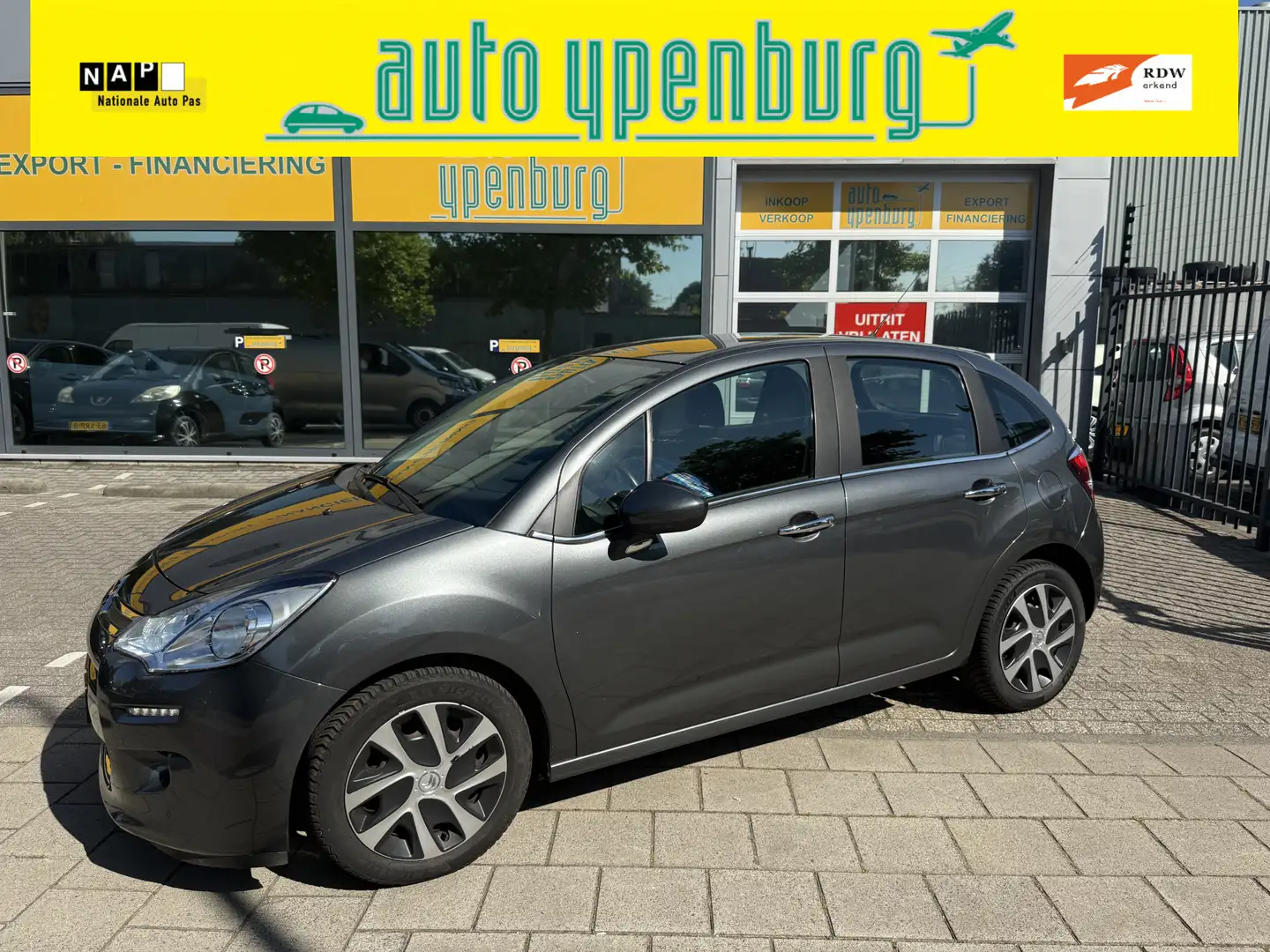 Citroen C3 1.2 PureTech Feel Edition * 119.214 Km * Navi * Cl Grijs - 1