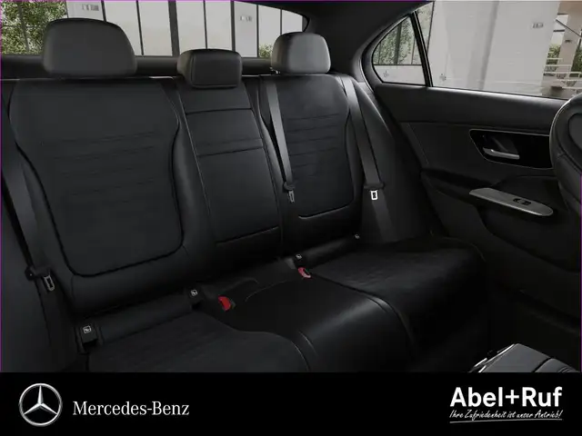 Mercedes-Benz C-Class view 9